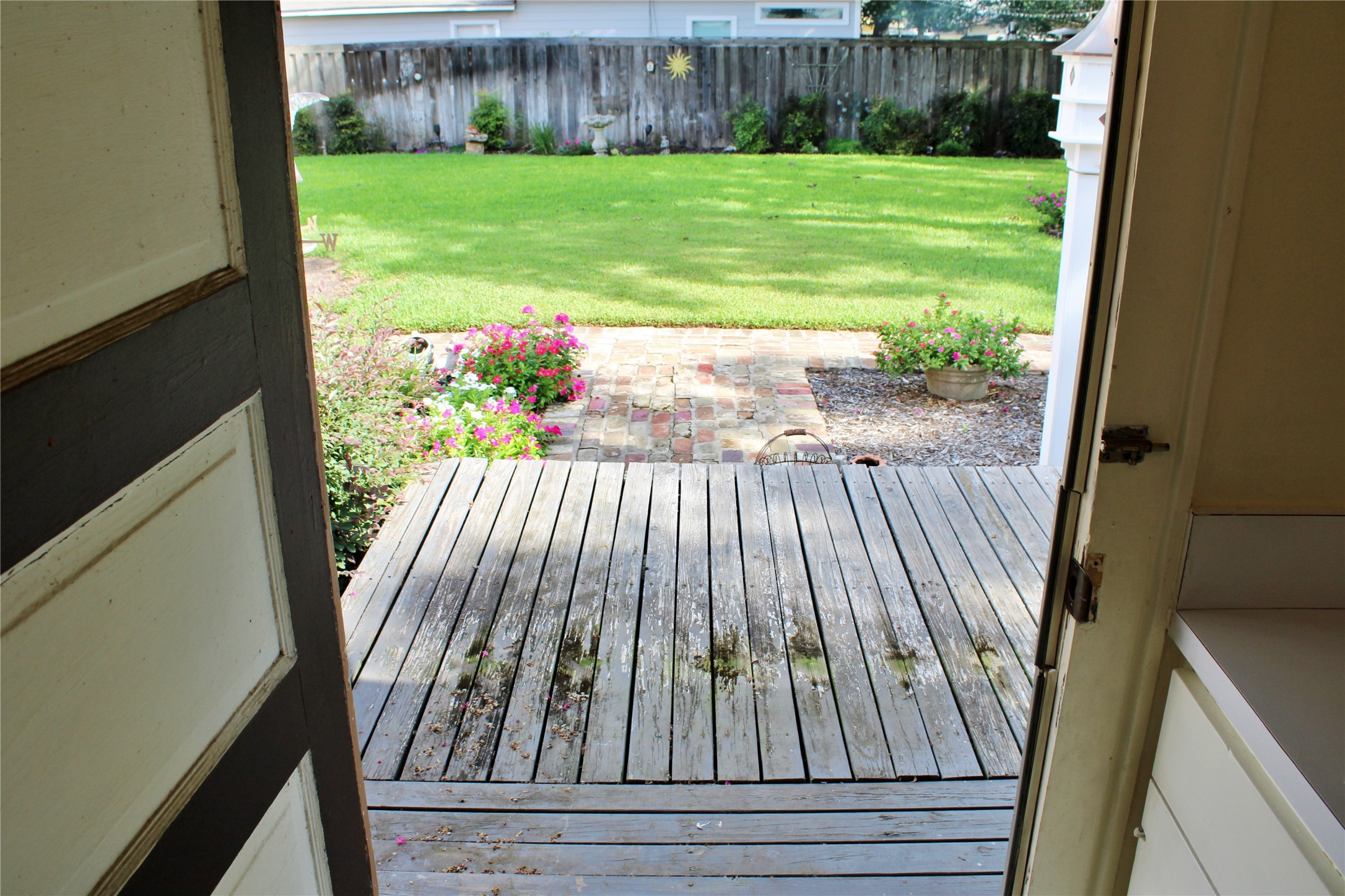 430 Dewees Street Property Photo 17