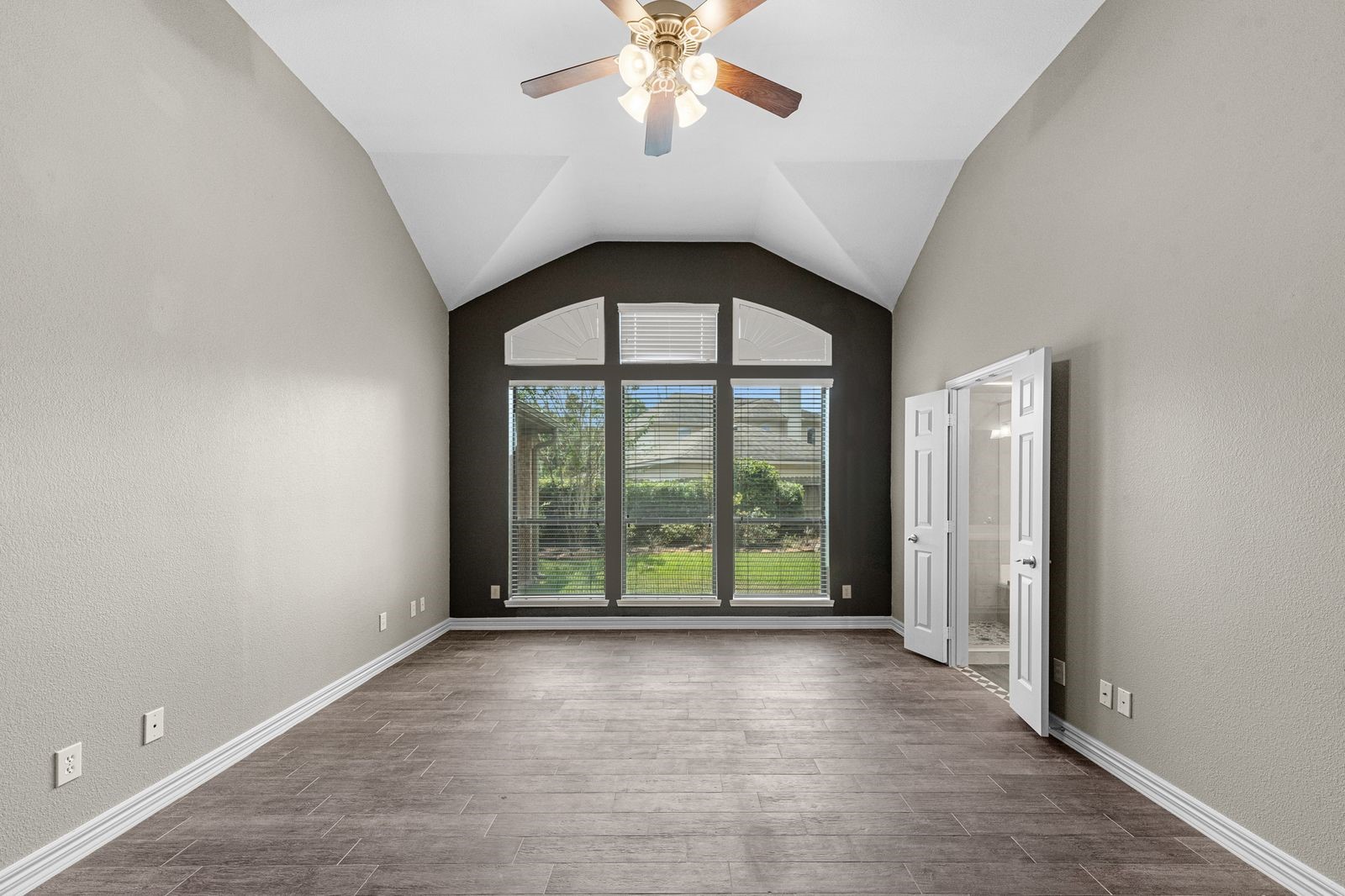 27723 Amy Willow Lane Property Photo 16