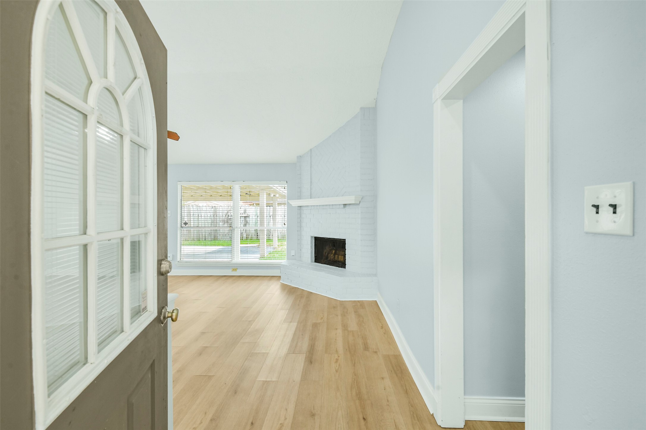 4523 Stallion Brook Lane Property Photo 3