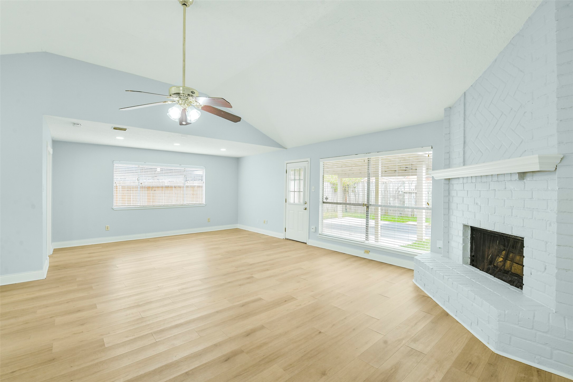 4523 Stallion Brook Lane Property Photo 4
