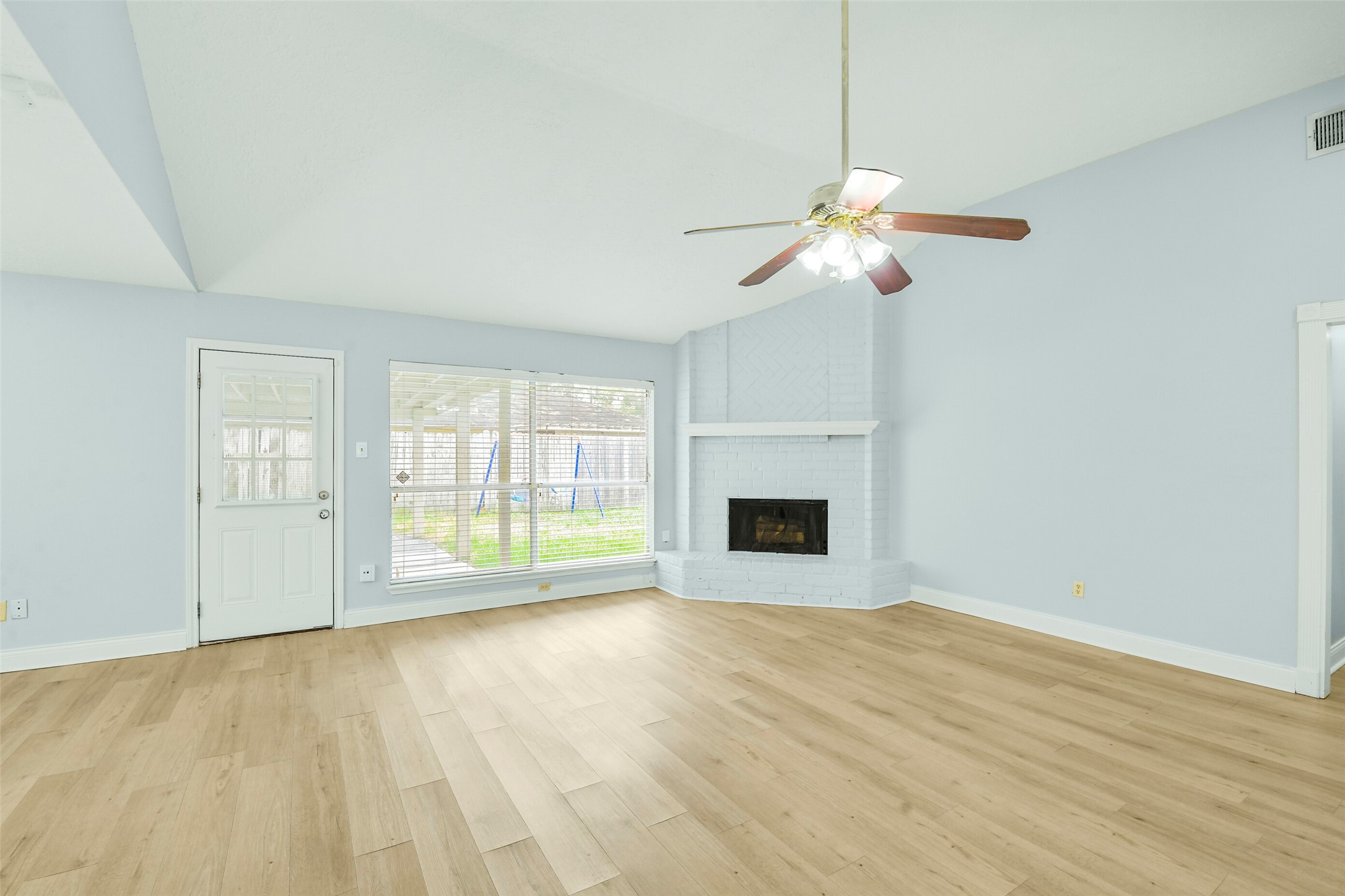 4523 Stallion Brook Lane Property Photo 5