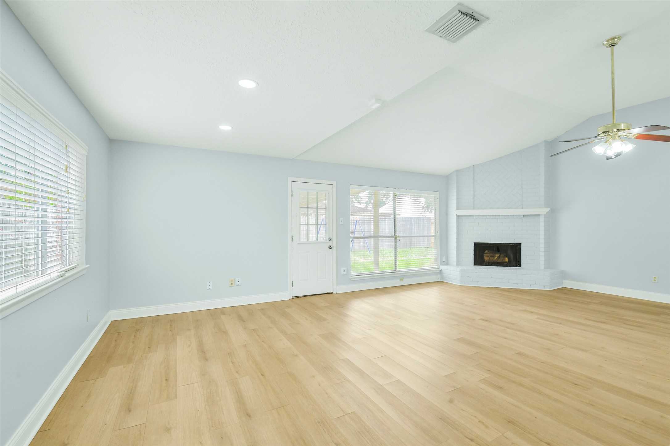 4523 Stallion Brook Lane Property Photo 6