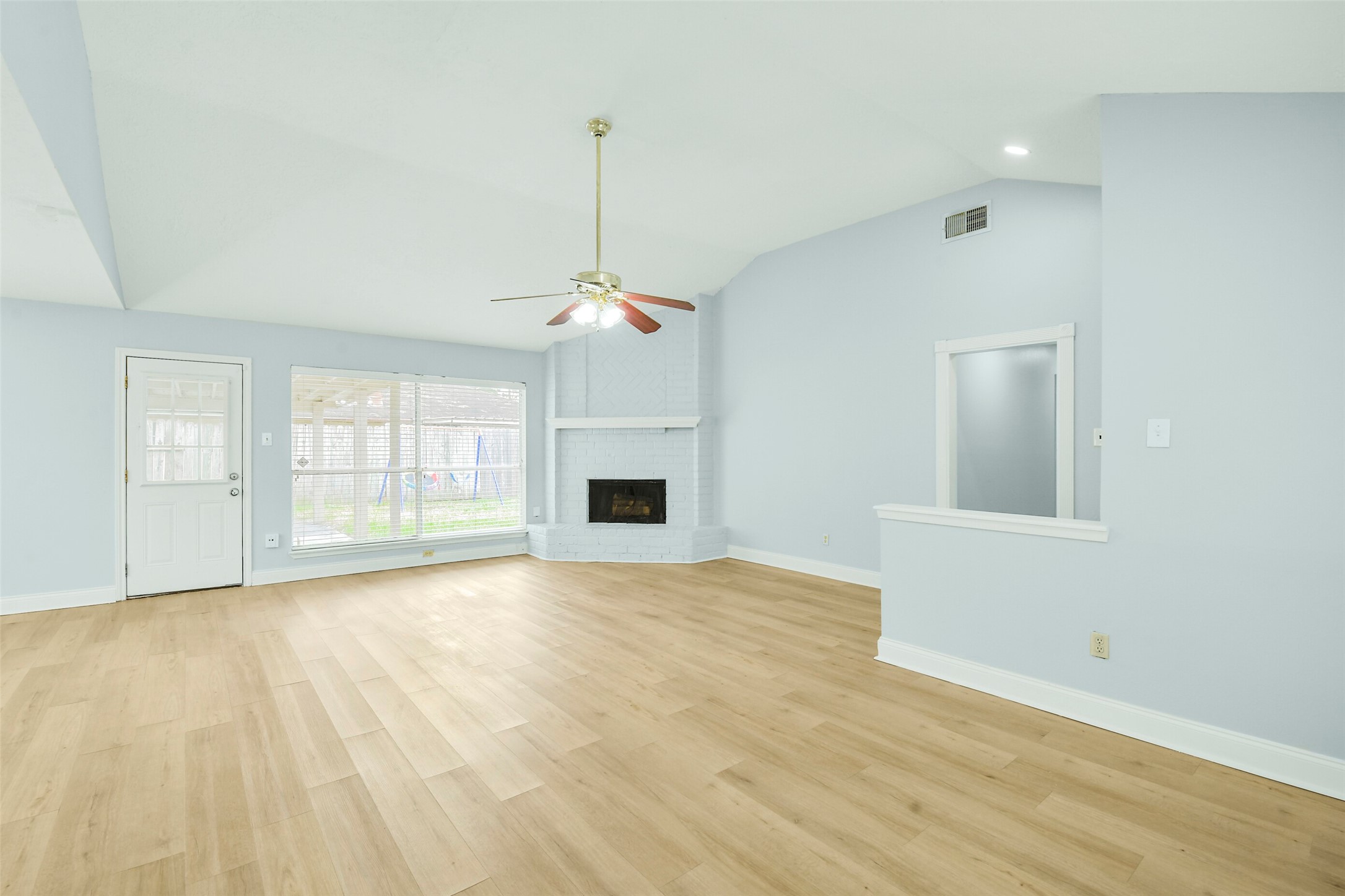 4523 Stallion Brook Lane Property Photo 8
