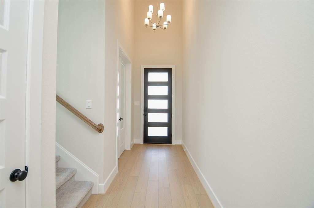 31911 Sky Ridge Lane Property Photo 4