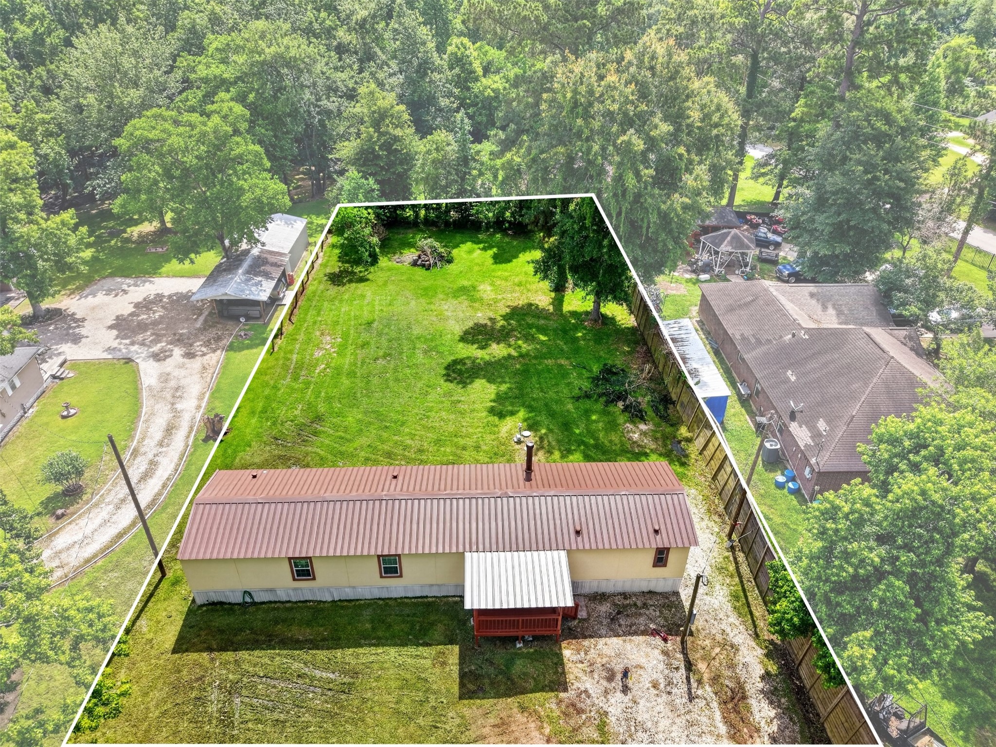 21069 Lyndall Lane Property Photo 15