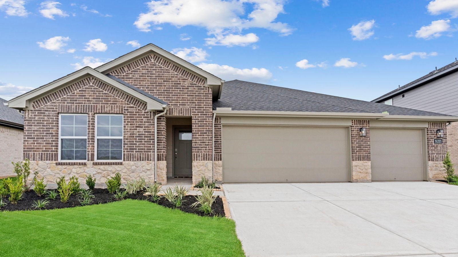 31227 South Eden Manor Loop Property Photo 1