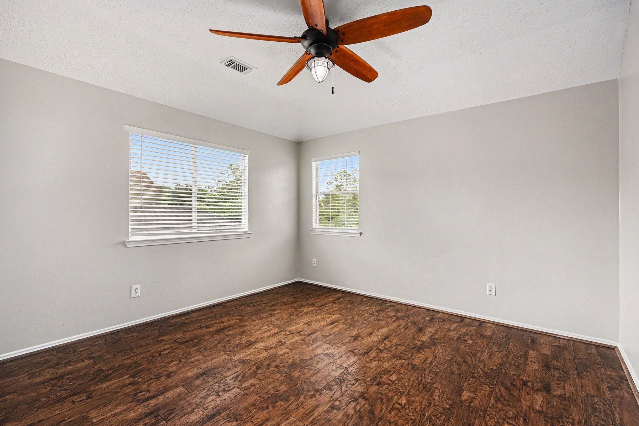 7303 Winter Song Drive Property Photo 15