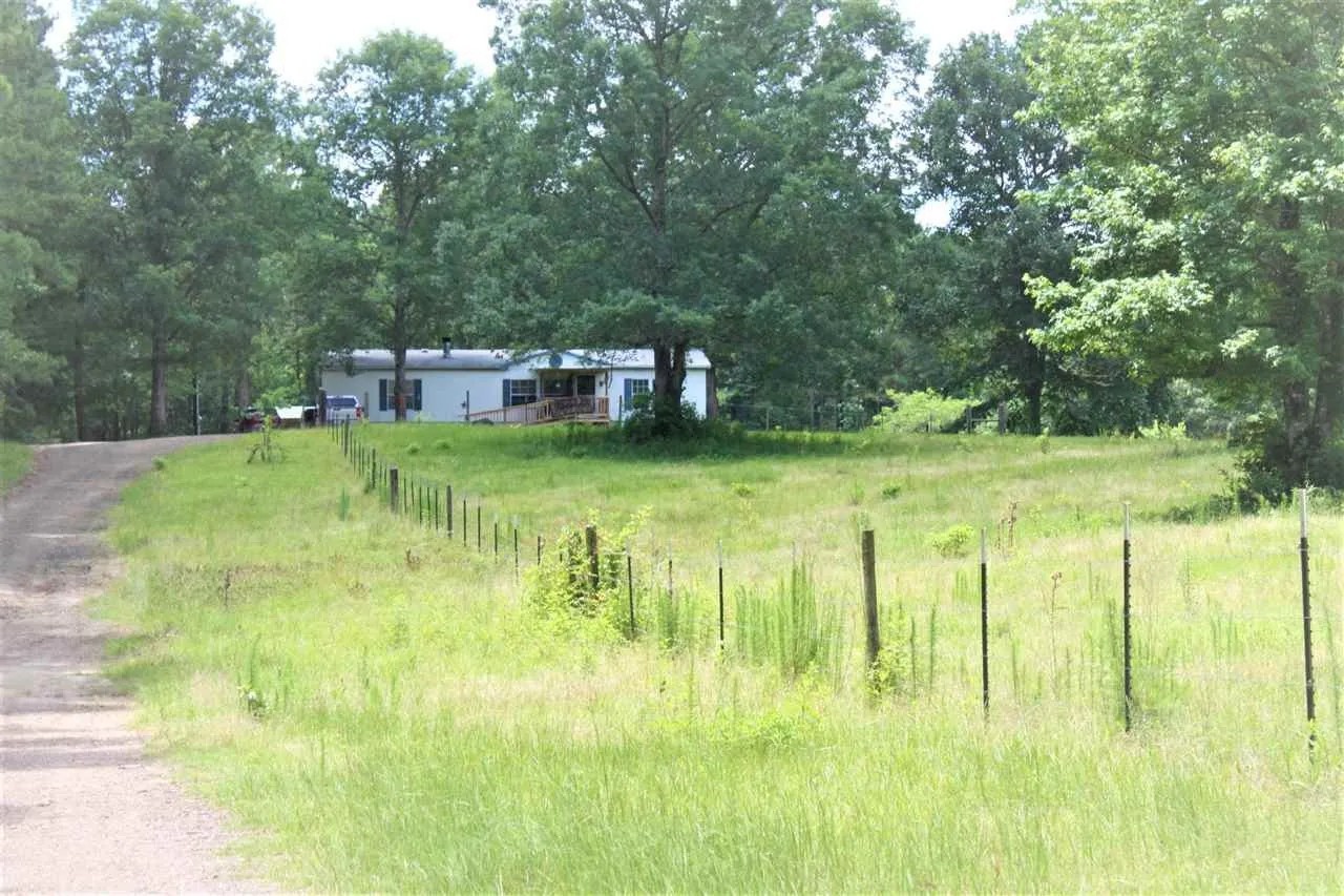 3095 County Road 1087 Property Photo 1