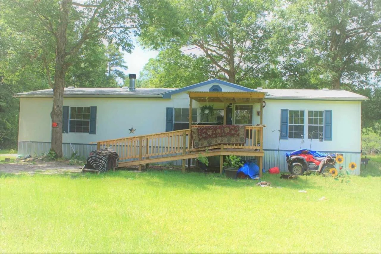 3095 County Road 1087 Property Photo 2