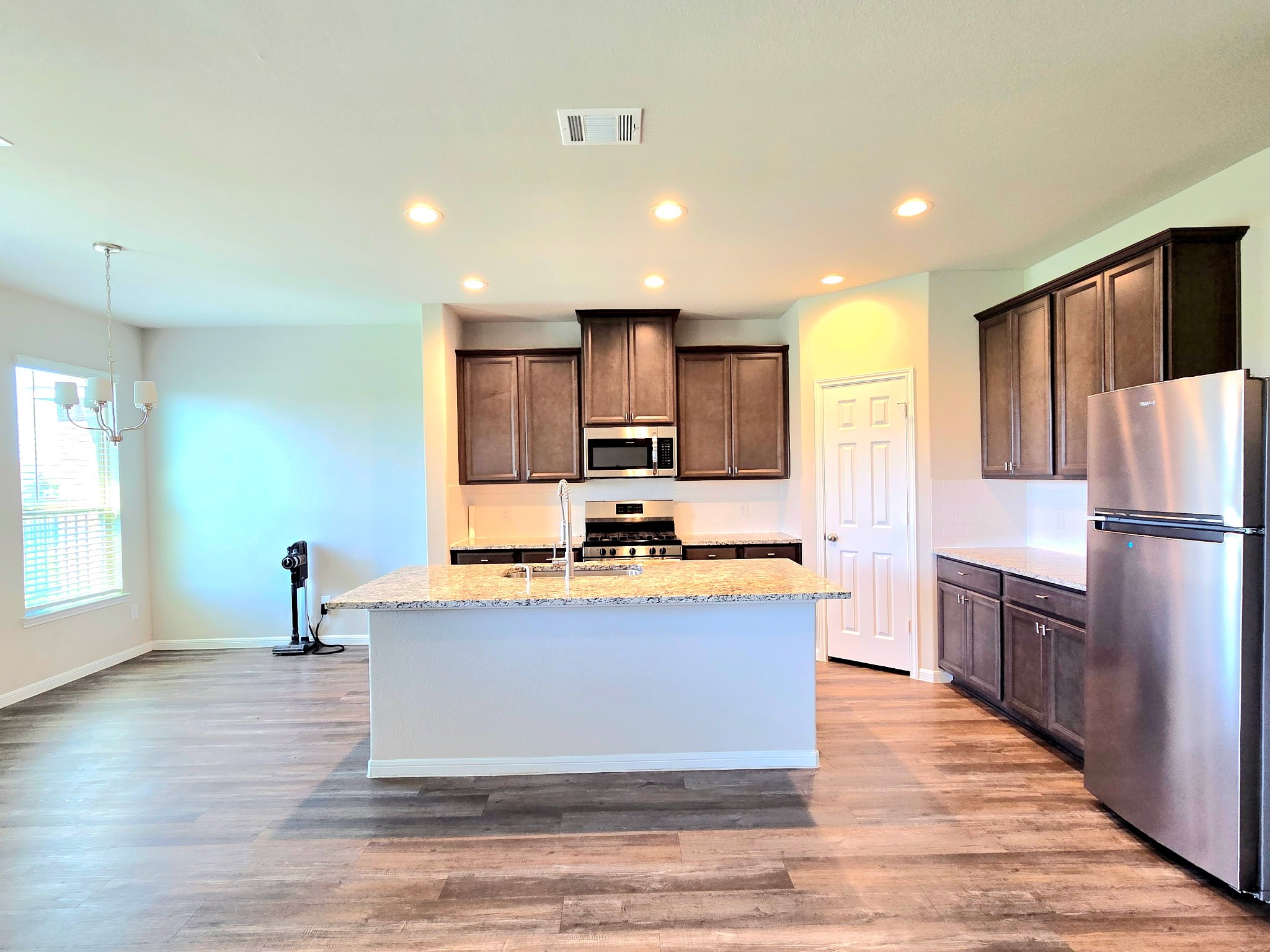 441 Aurora Creek Drive Property Photo 5