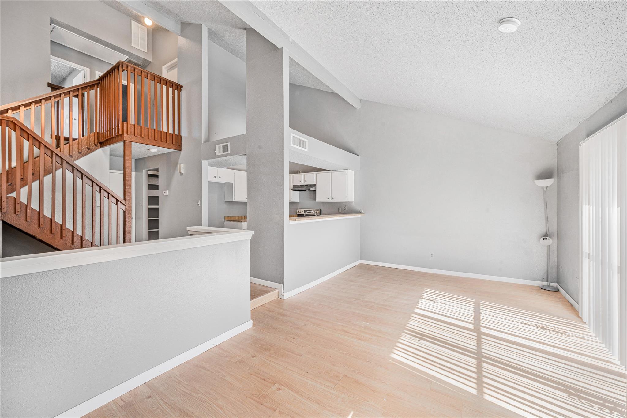 12665 Wellington Park Drive Property Photo 4