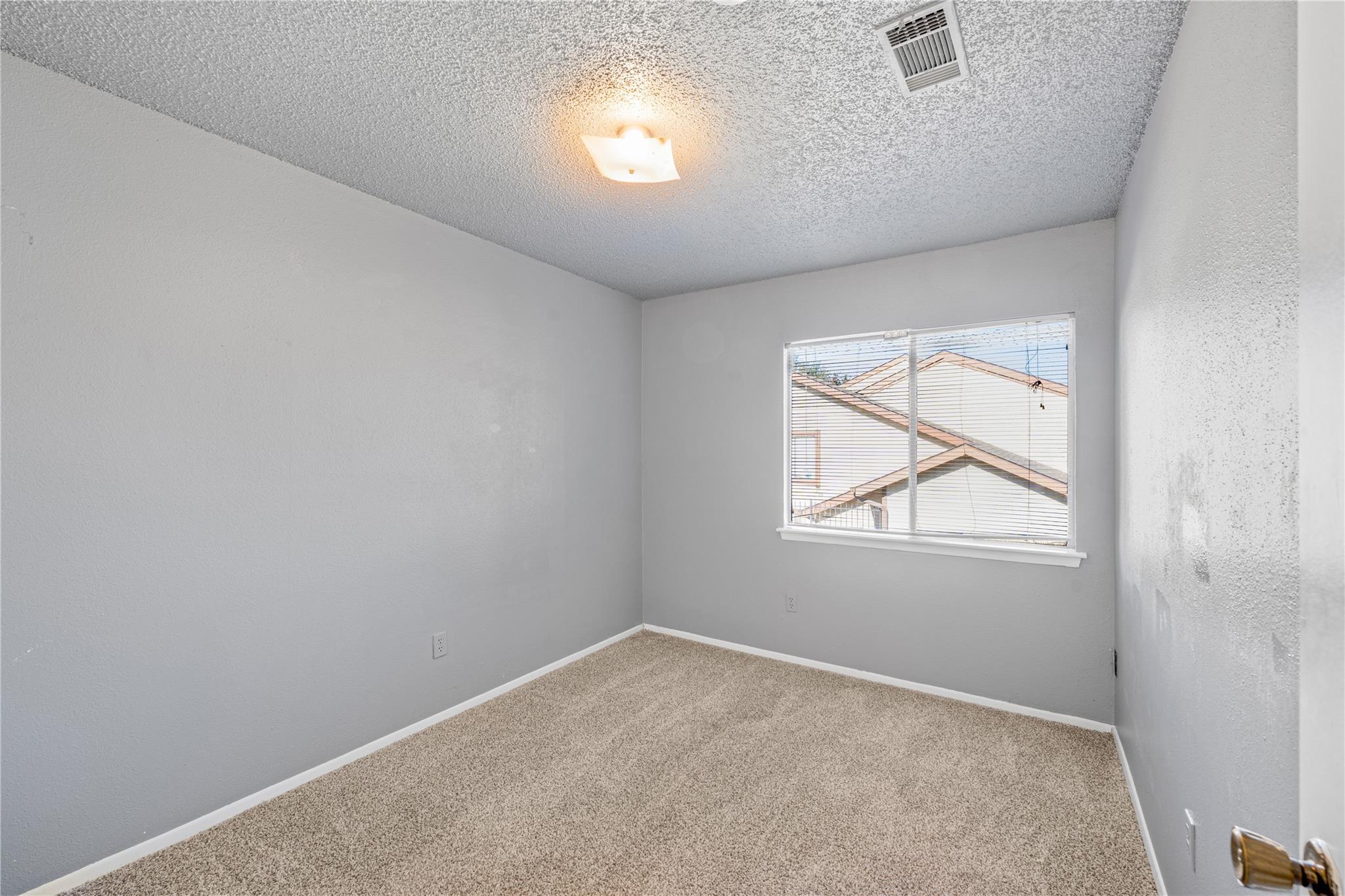 12665 Wellington Park Drive Property Photo 12