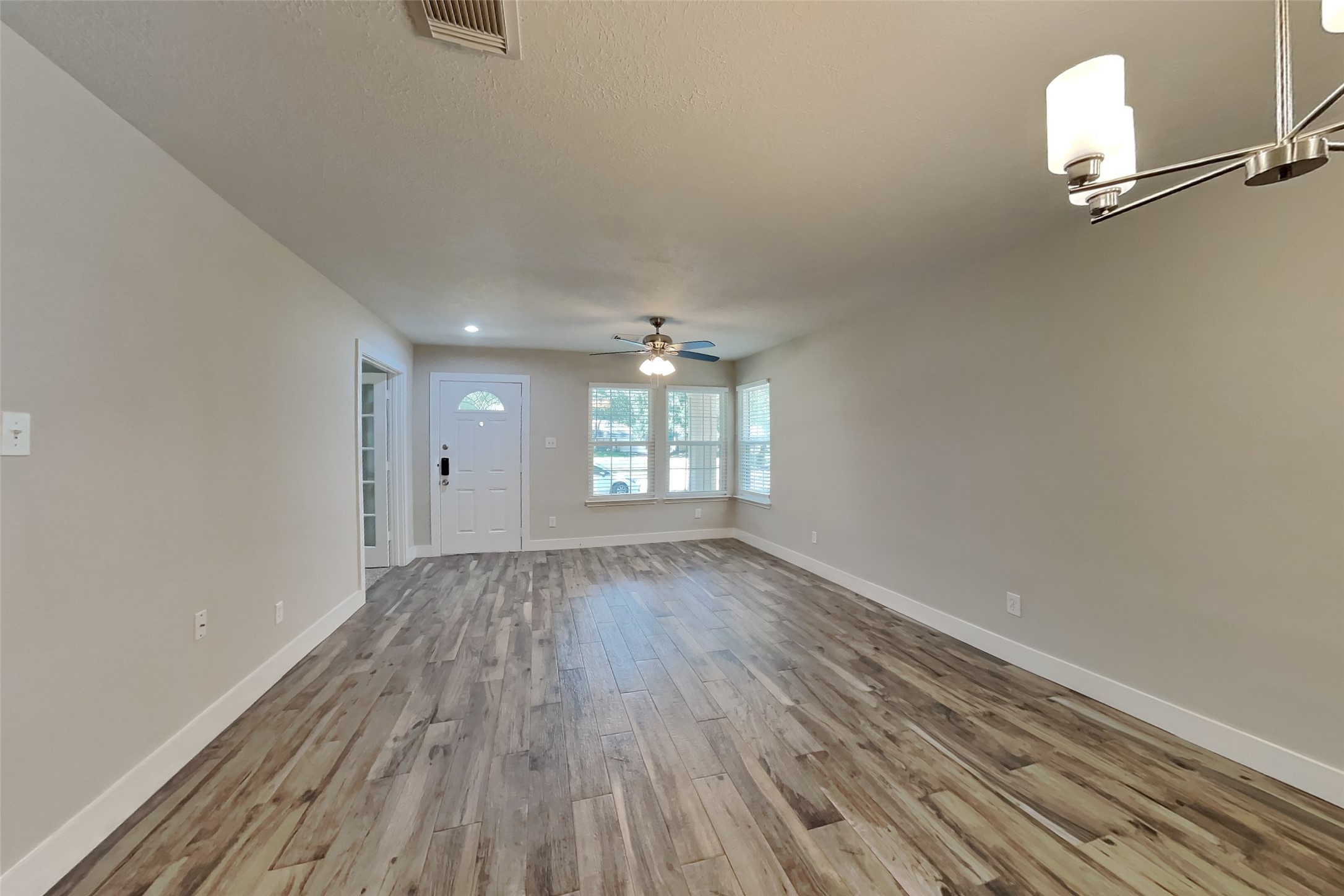 18116 Red Pine Court Property Photo 8