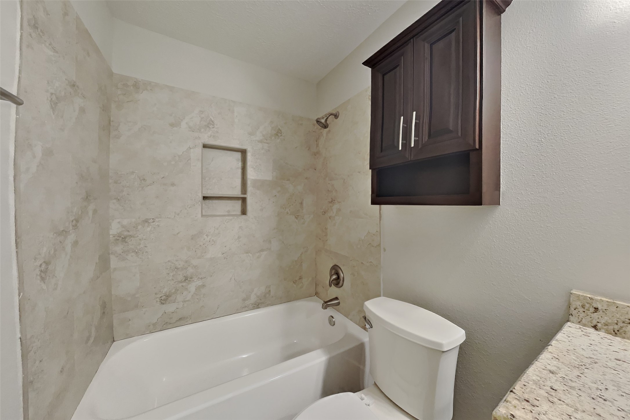 18116 Red Pine Court Property Photo 15