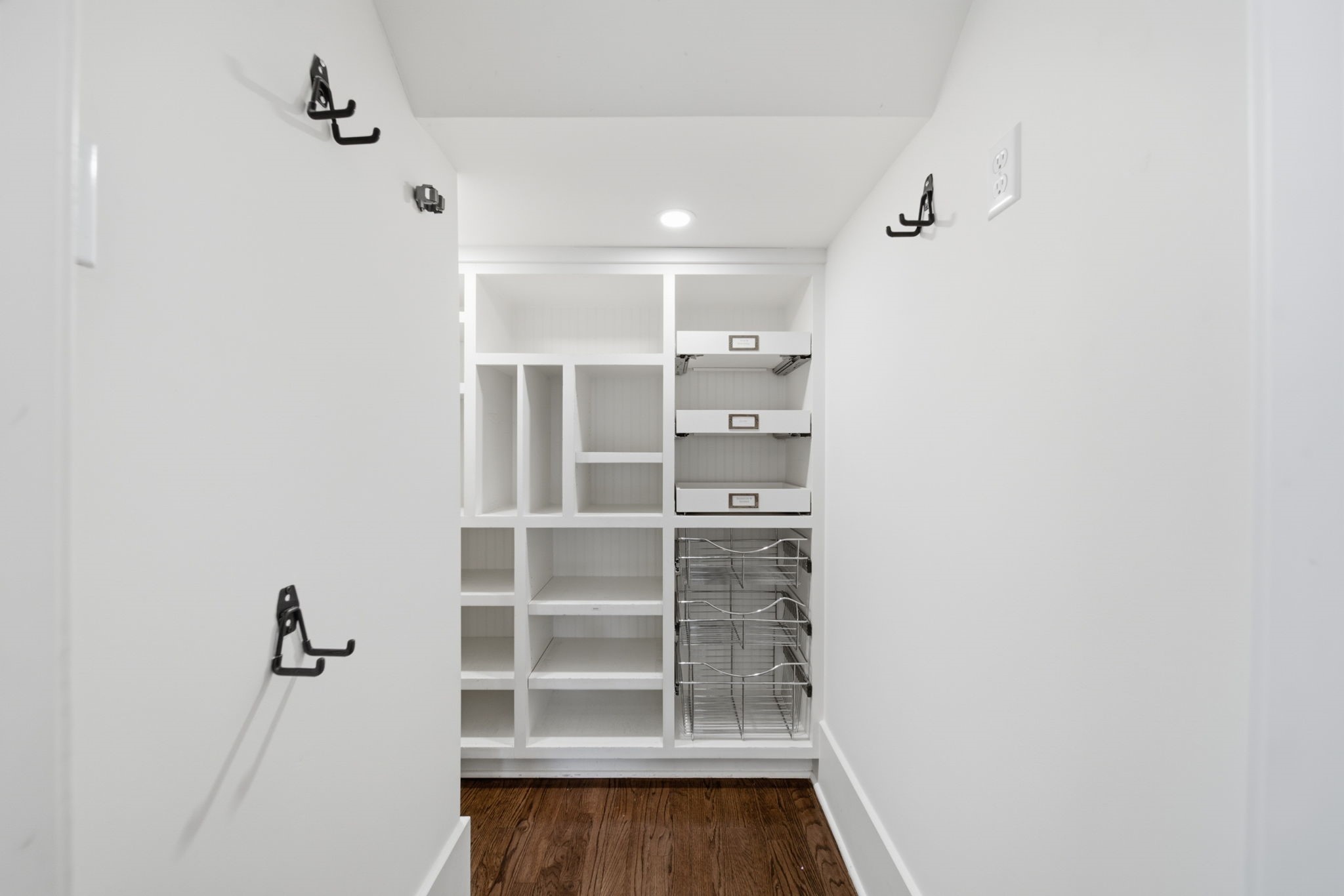 728 Bayland Avenue Property Photo 11