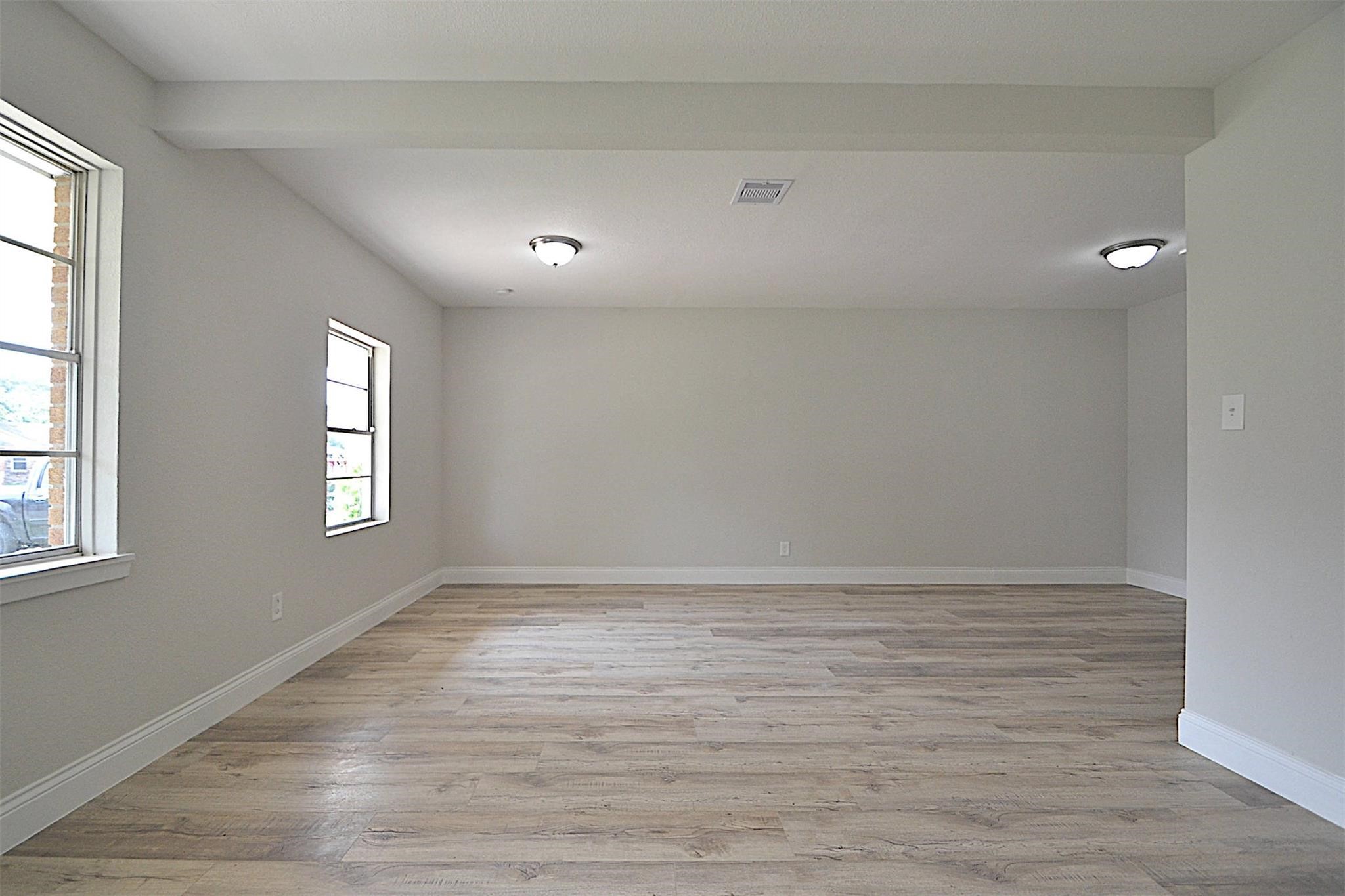 5619 Elm Springs Drive Property Photo 5