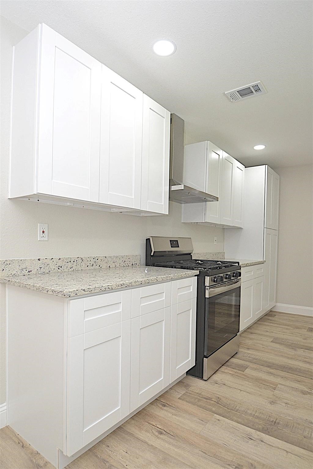 5619 Elm Springs Drive Property Photo 9