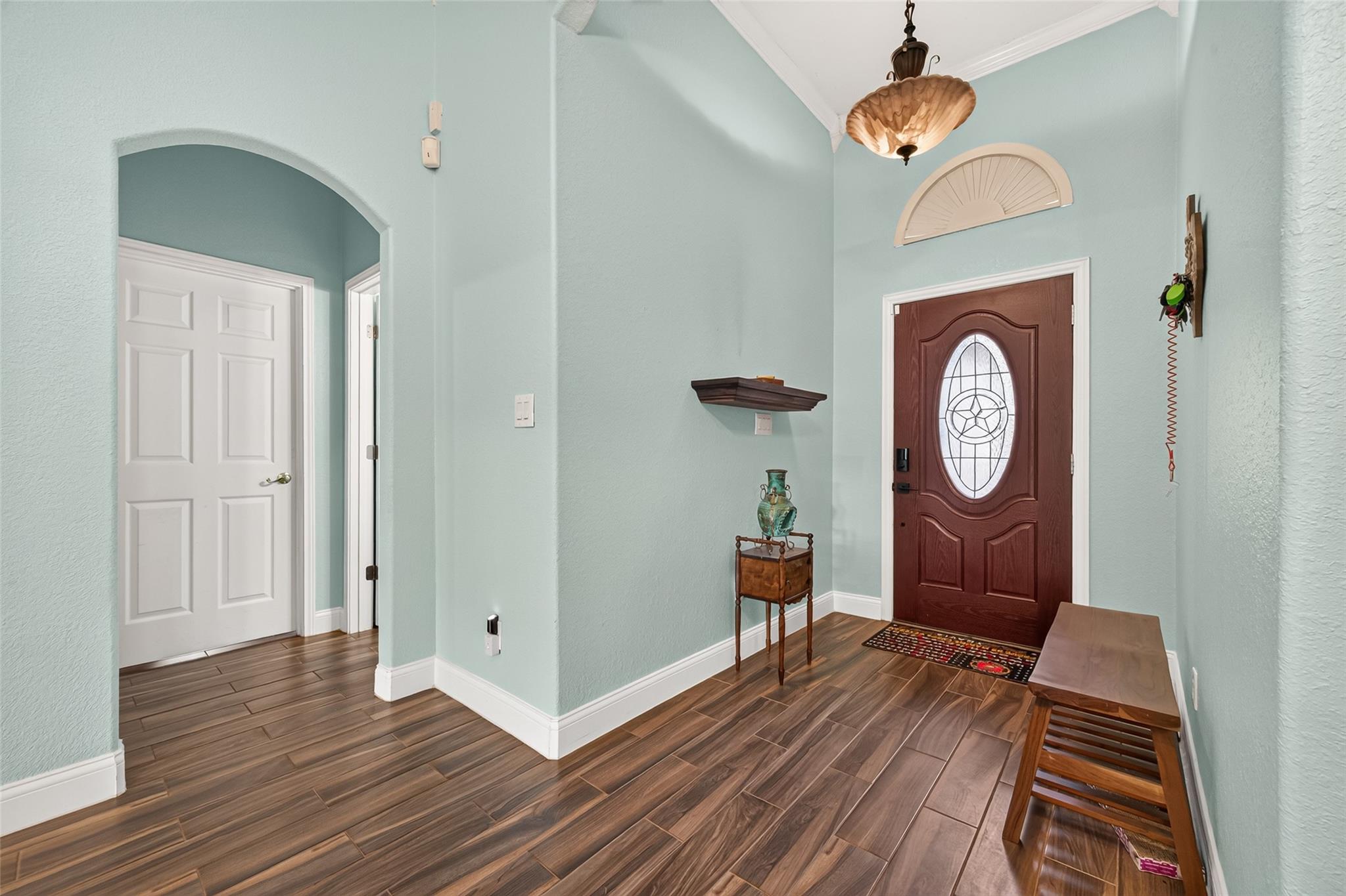 18526 Steele Point Drive Property Photo 9