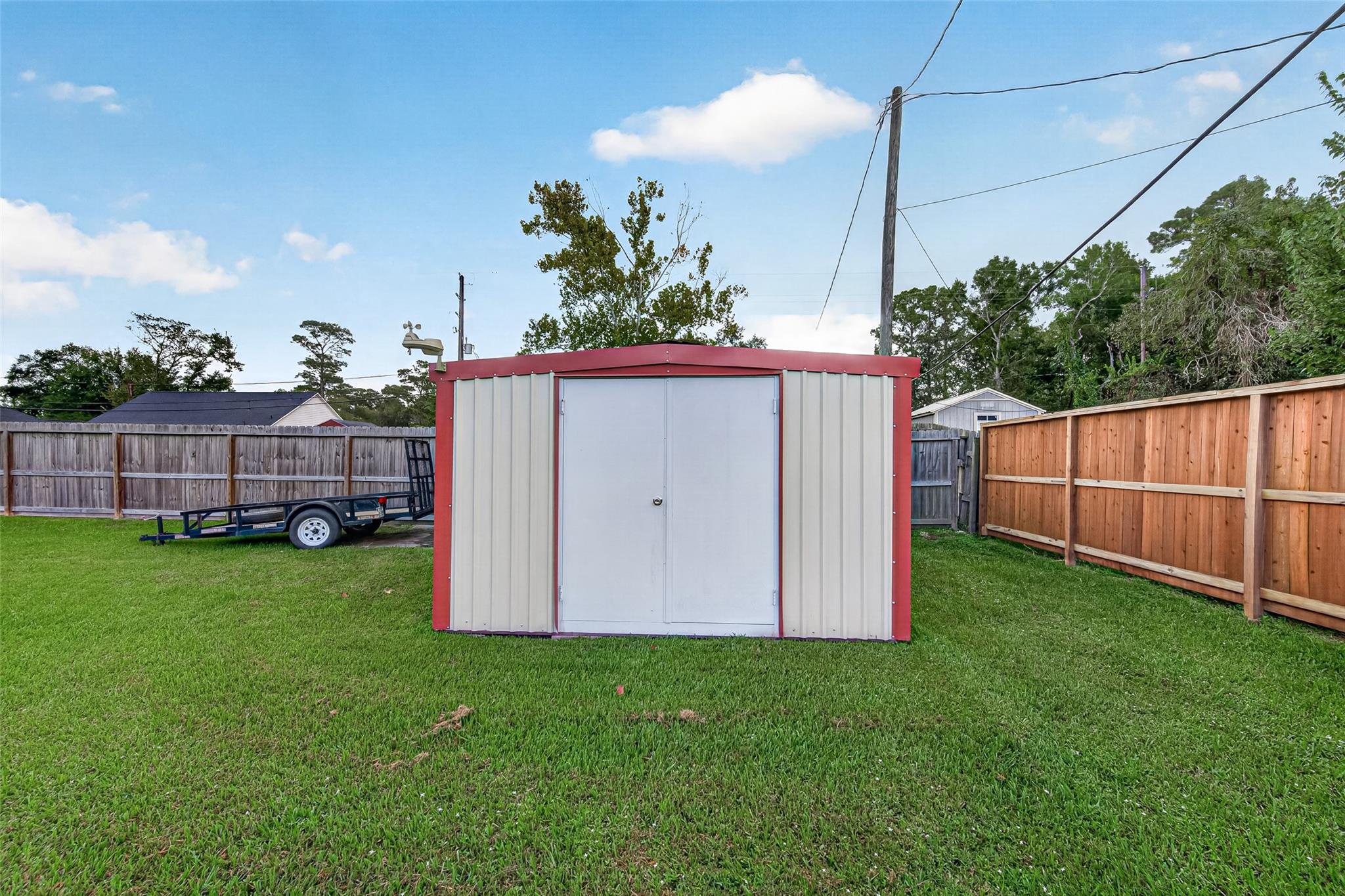 18526 Steele Point Drive Property Photo 45