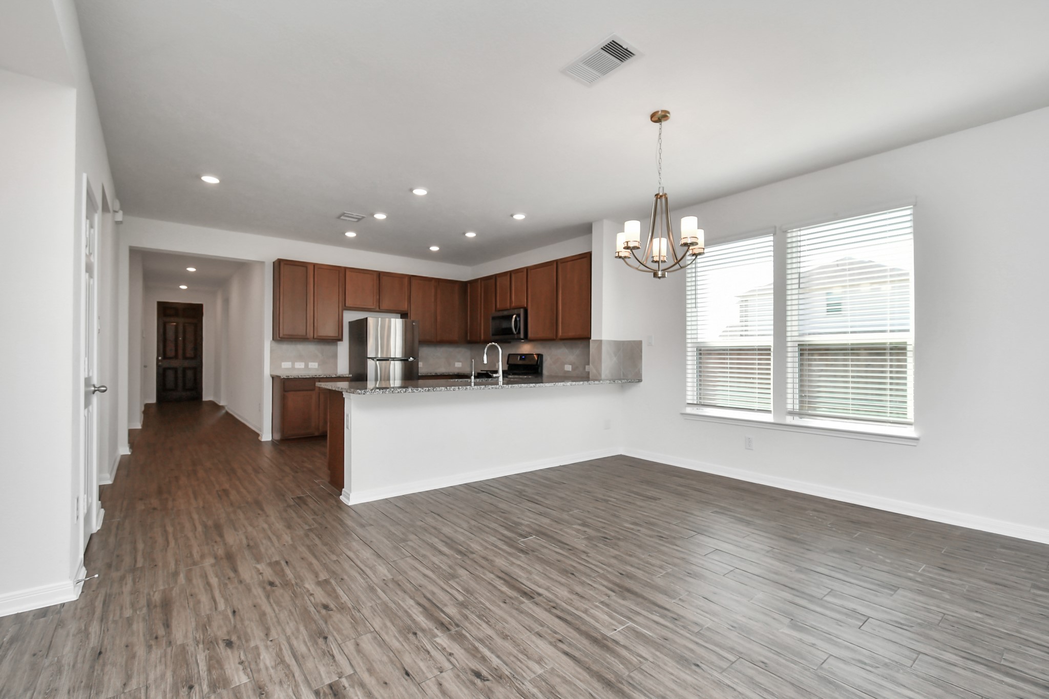 10326 Mount Winchell Drive Property Photo 14