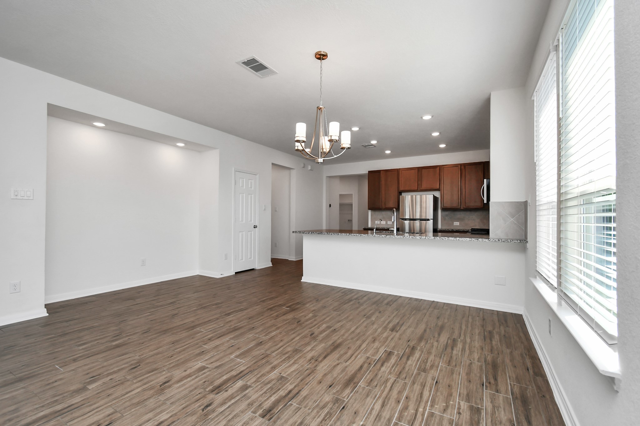 10326 Mount Winchell Drive Property Photo 15