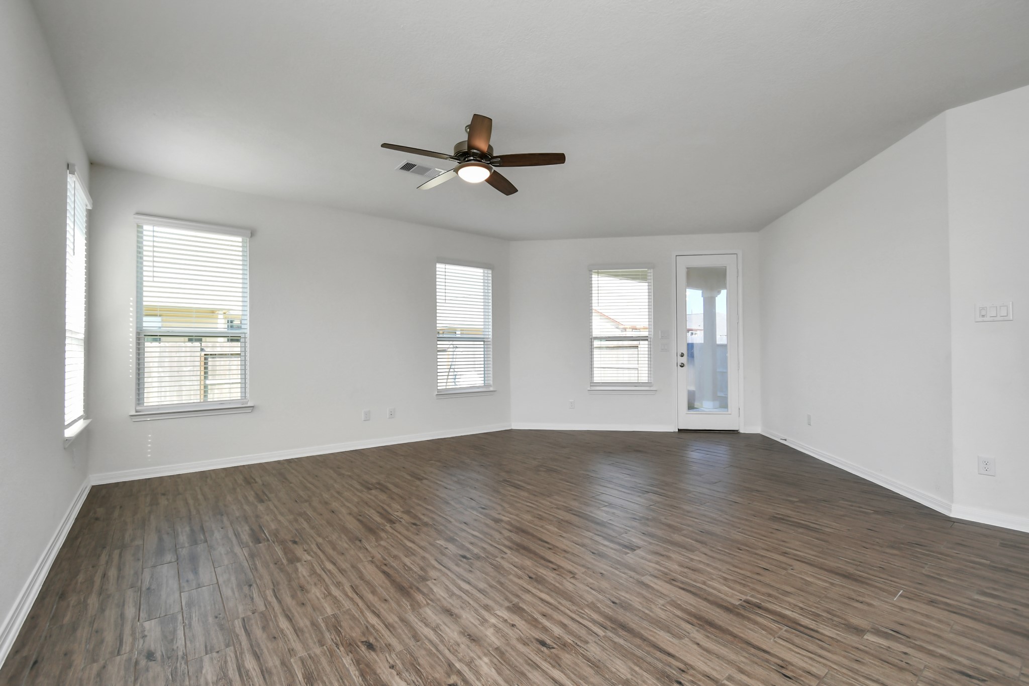 10326 Mount Winchell Drive Property Photo 17