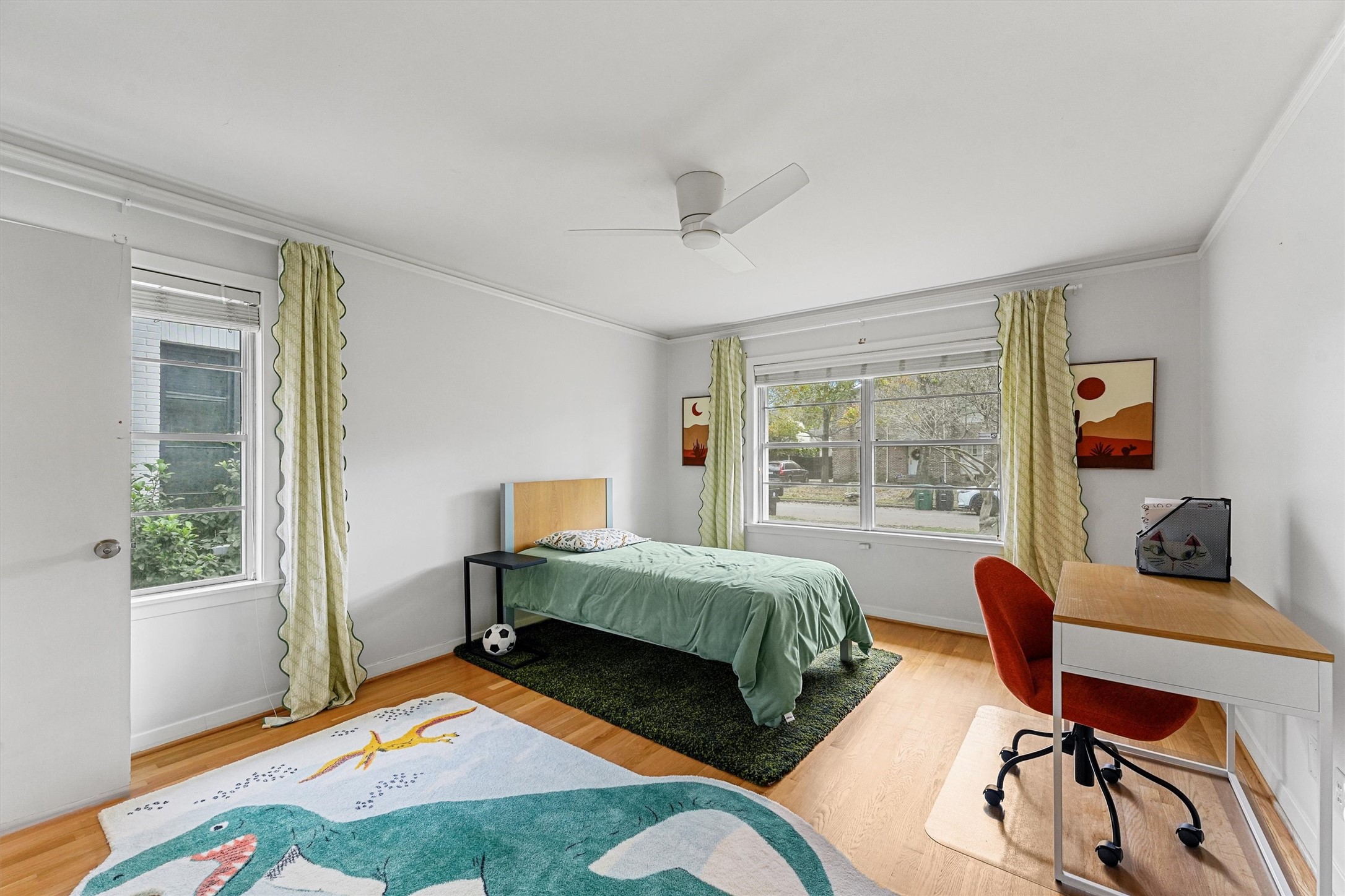 2052 Addison Road Property Photo 12