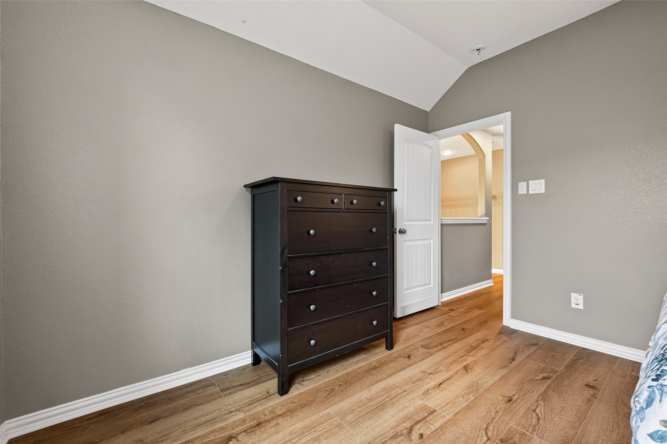 23126 Mestina Knoll Drive Property Photo 33