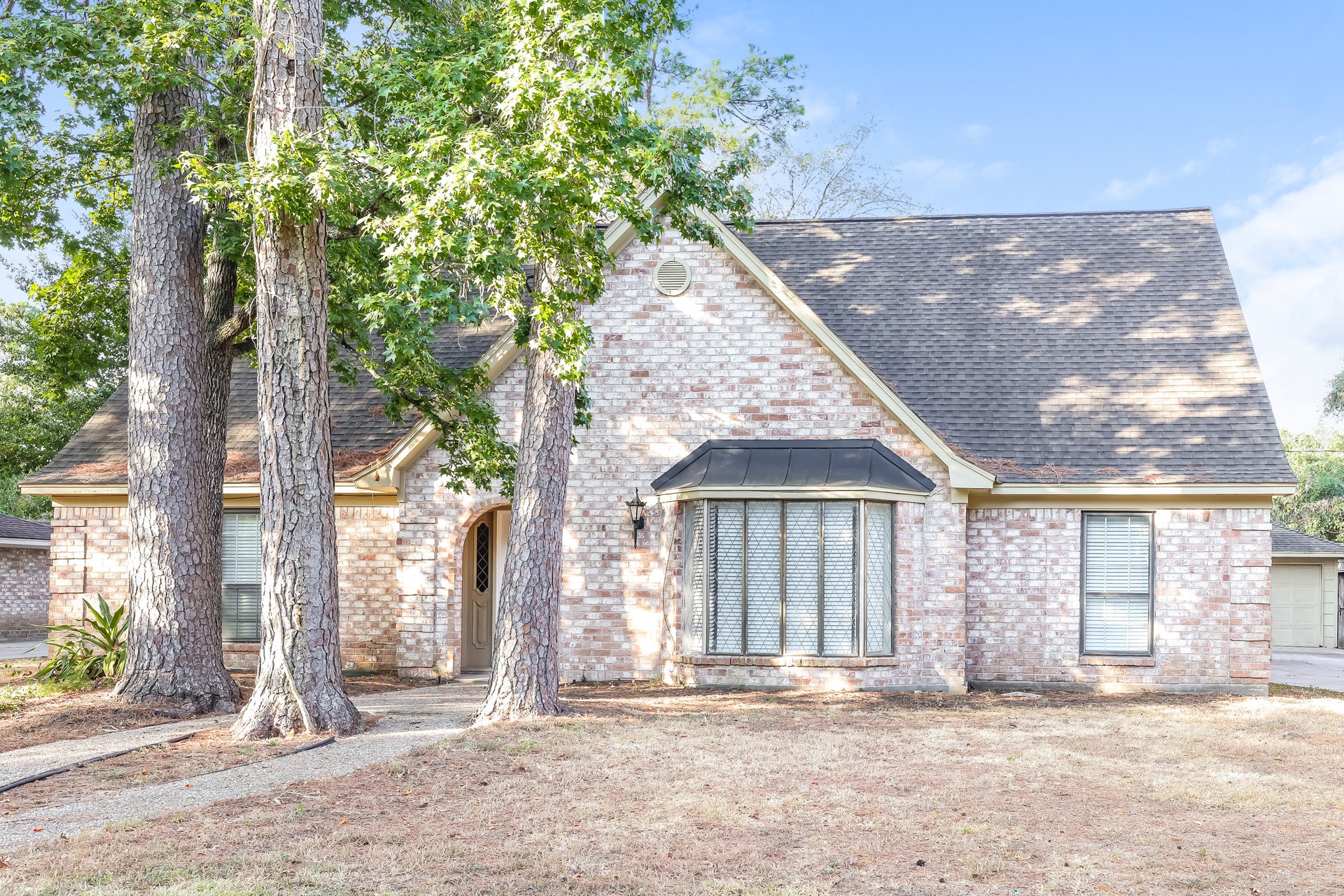 11715 Gardenglen Drive Property Photo 1