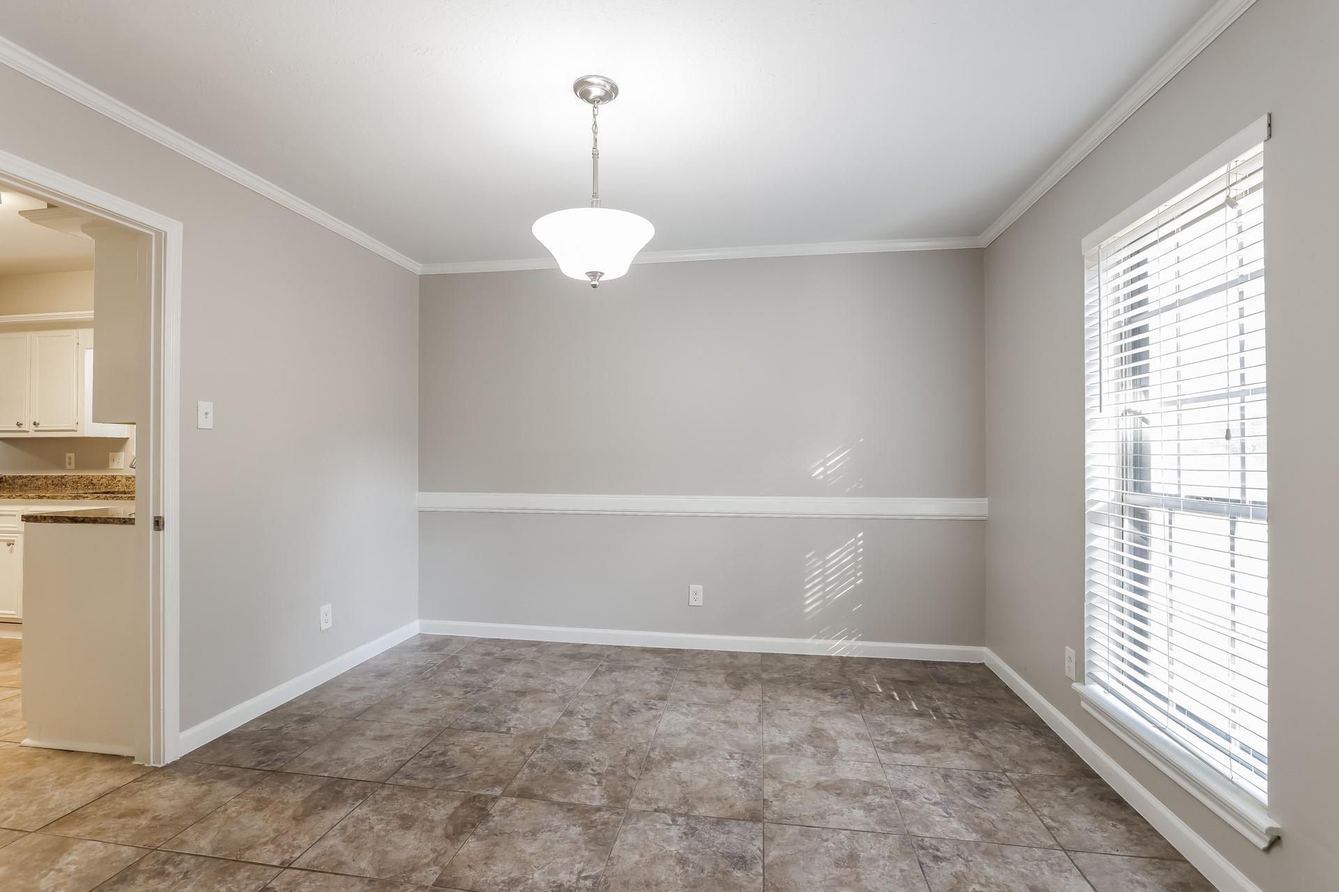 11715 Gardenglen Drive Property Photo 6