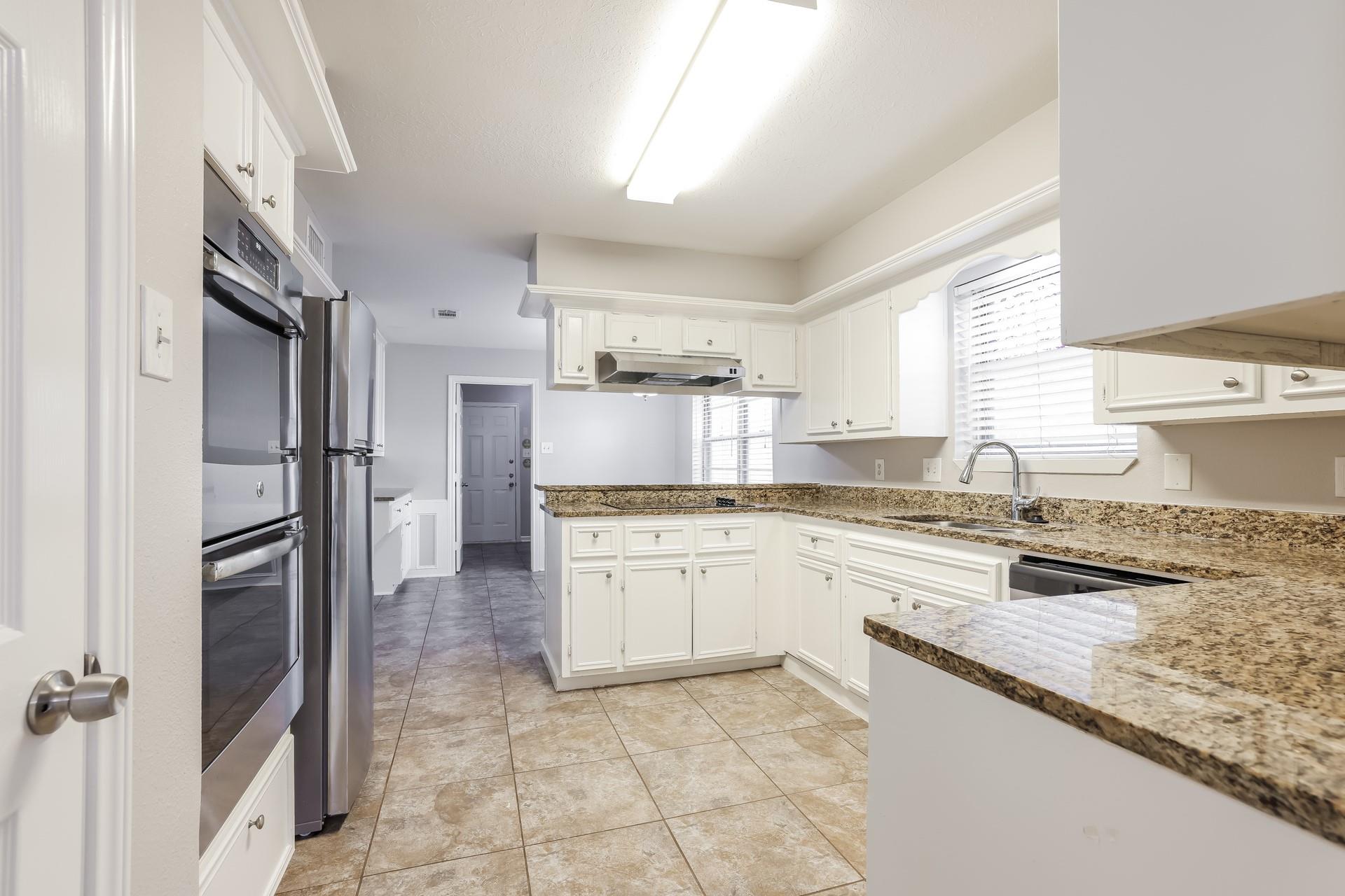 11715 Gardenglen Drive Property Photo 7