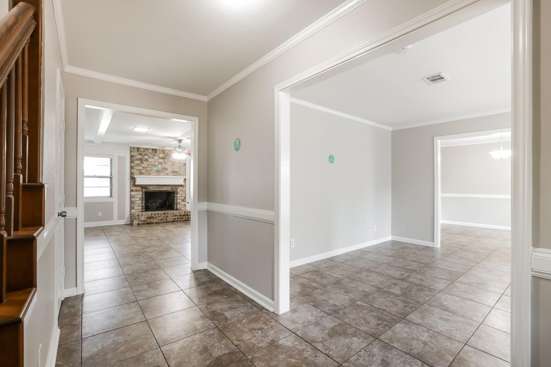 11715 Gardenglen Drive Property Photo 9