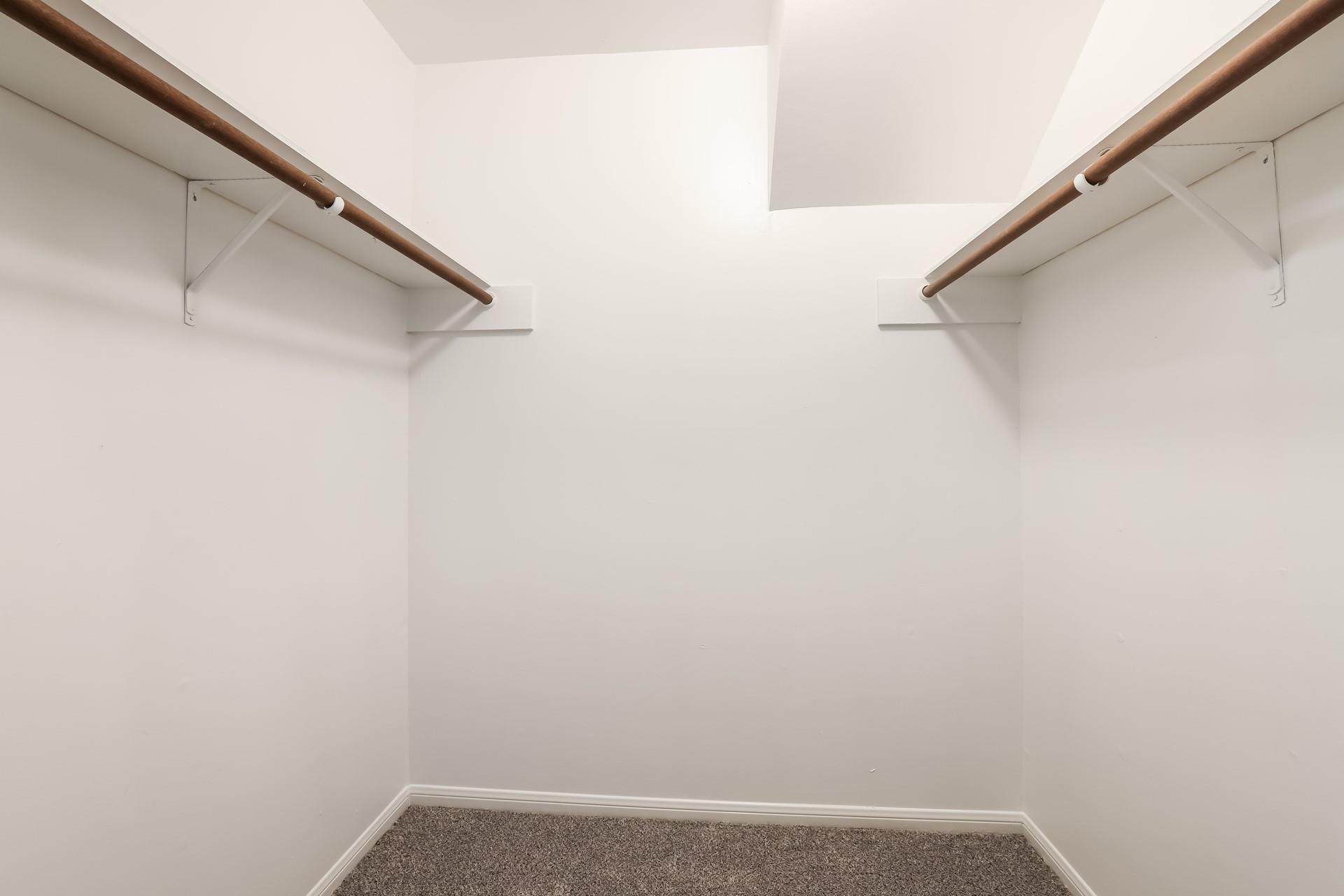 11715 Gardenglen Drive Property Photo 12