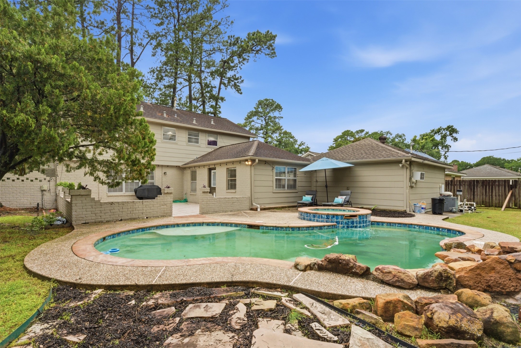 15106 Parkville Drive Property Photo 33