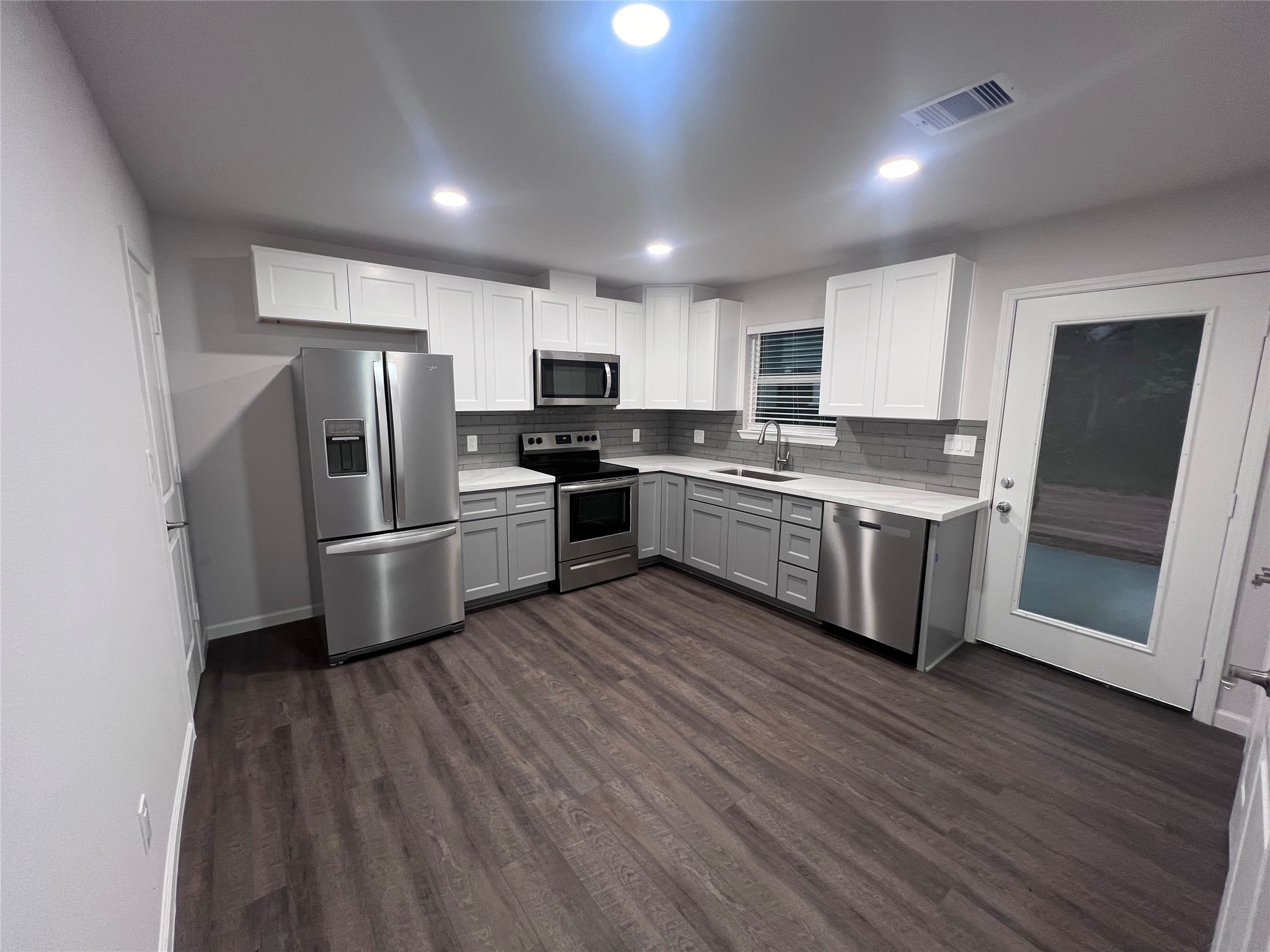 15530 Towerwood Drive A Property Photo 4