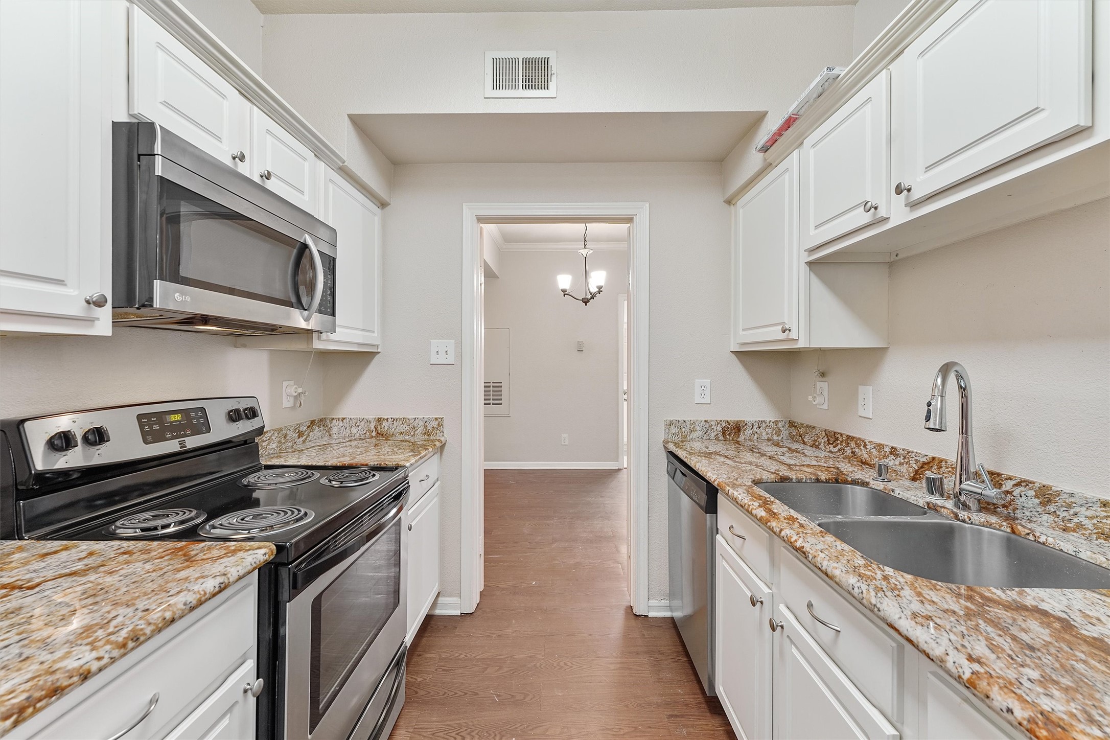 2255 Braeswood Park Drive 249 Property Photo 10