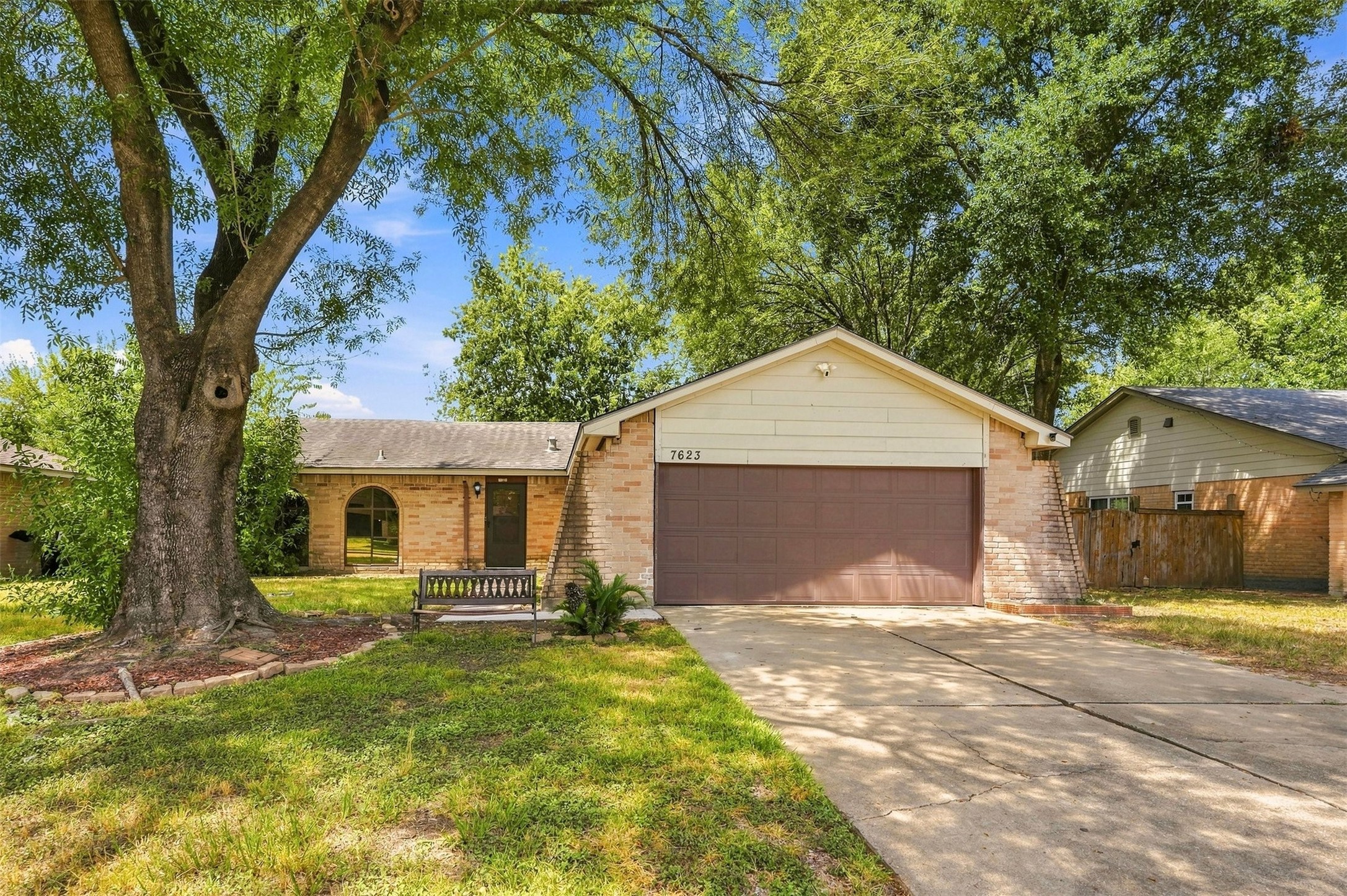 7623 Kite Hill Drive Property Photo 1