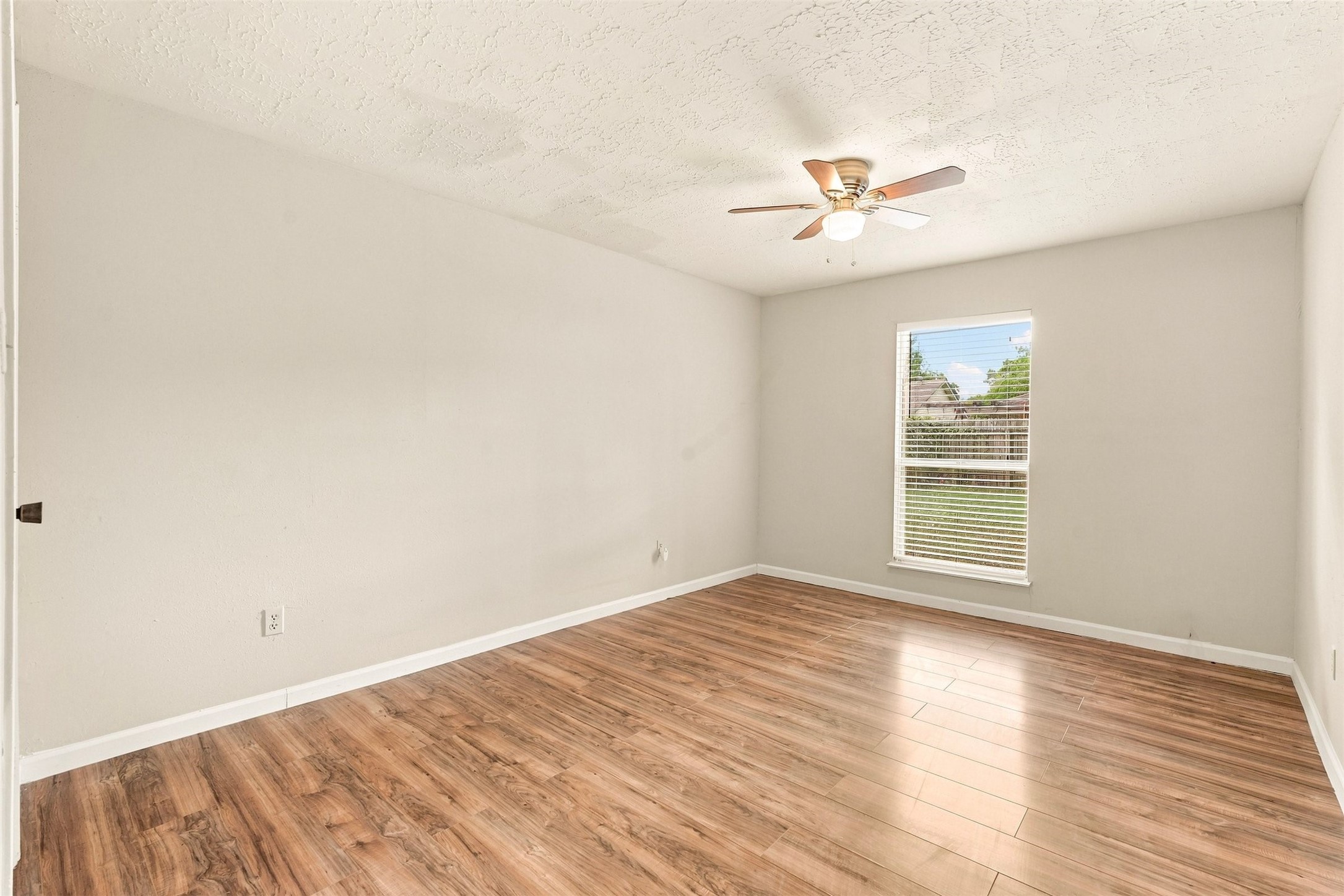 7623 Kite Hill Drive Property Photo 16