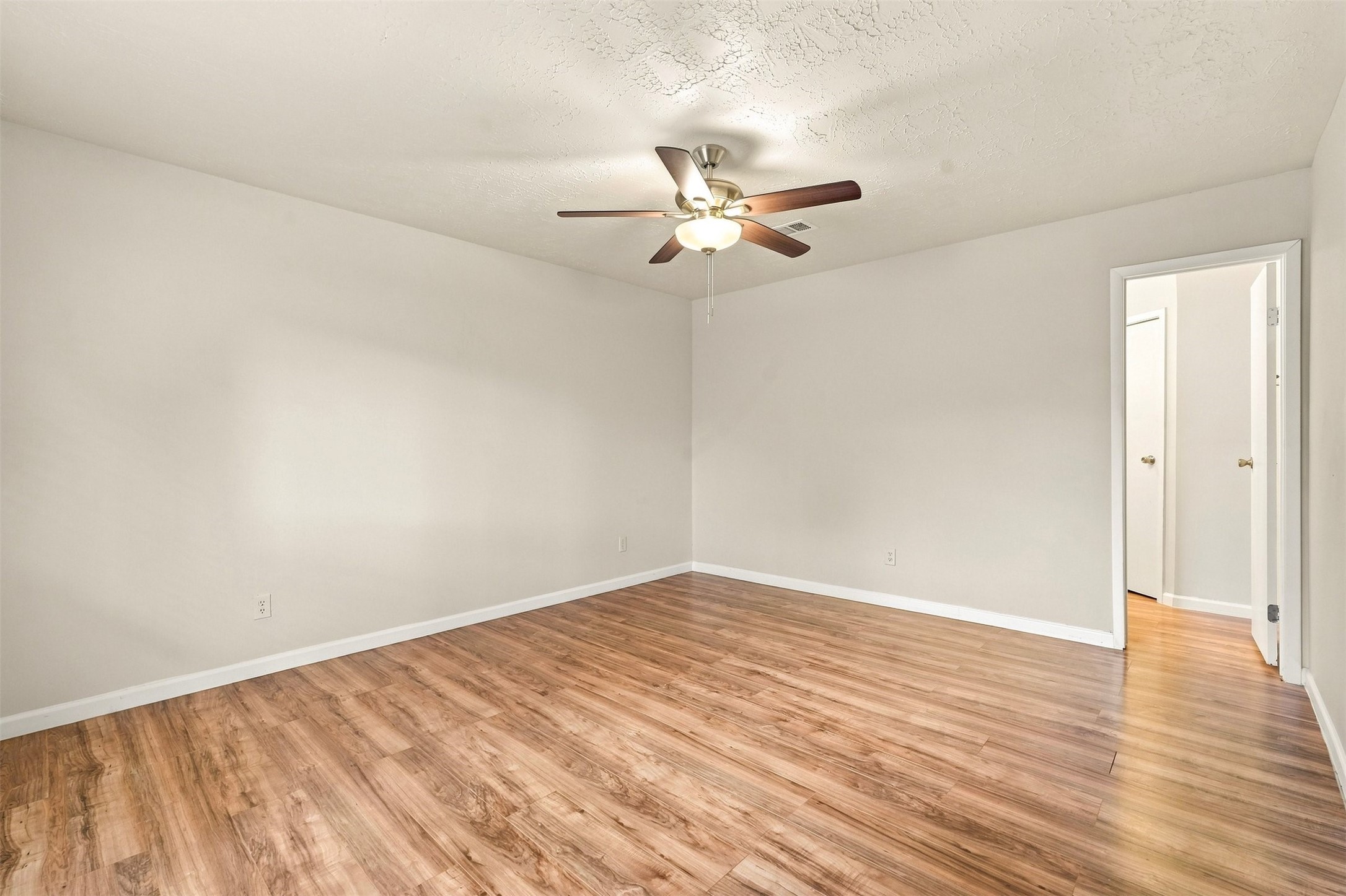 7623 Kite Hill Drive Property Photo 18