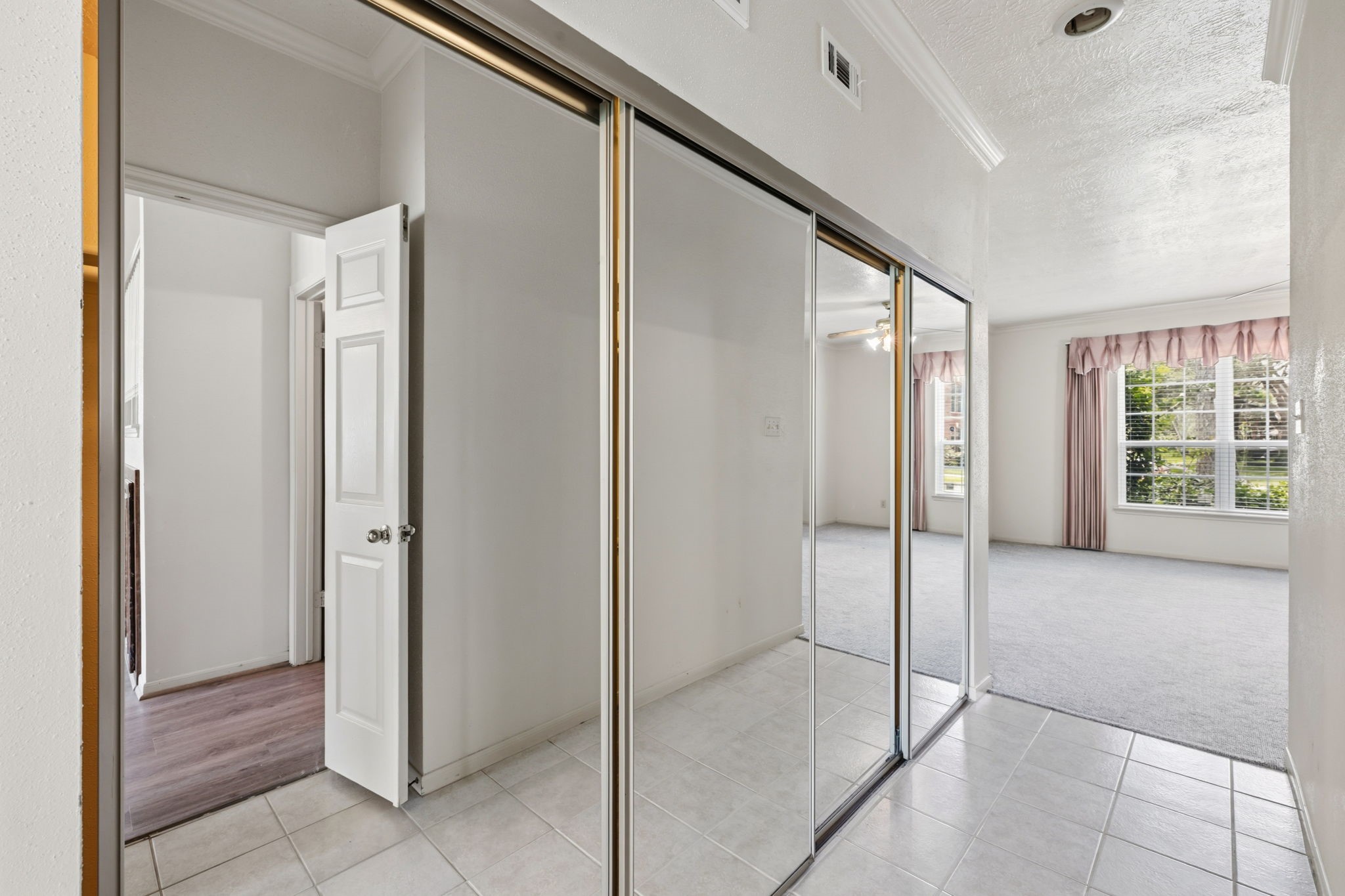 14415 Autumn Canyon Trace Property Photo 16