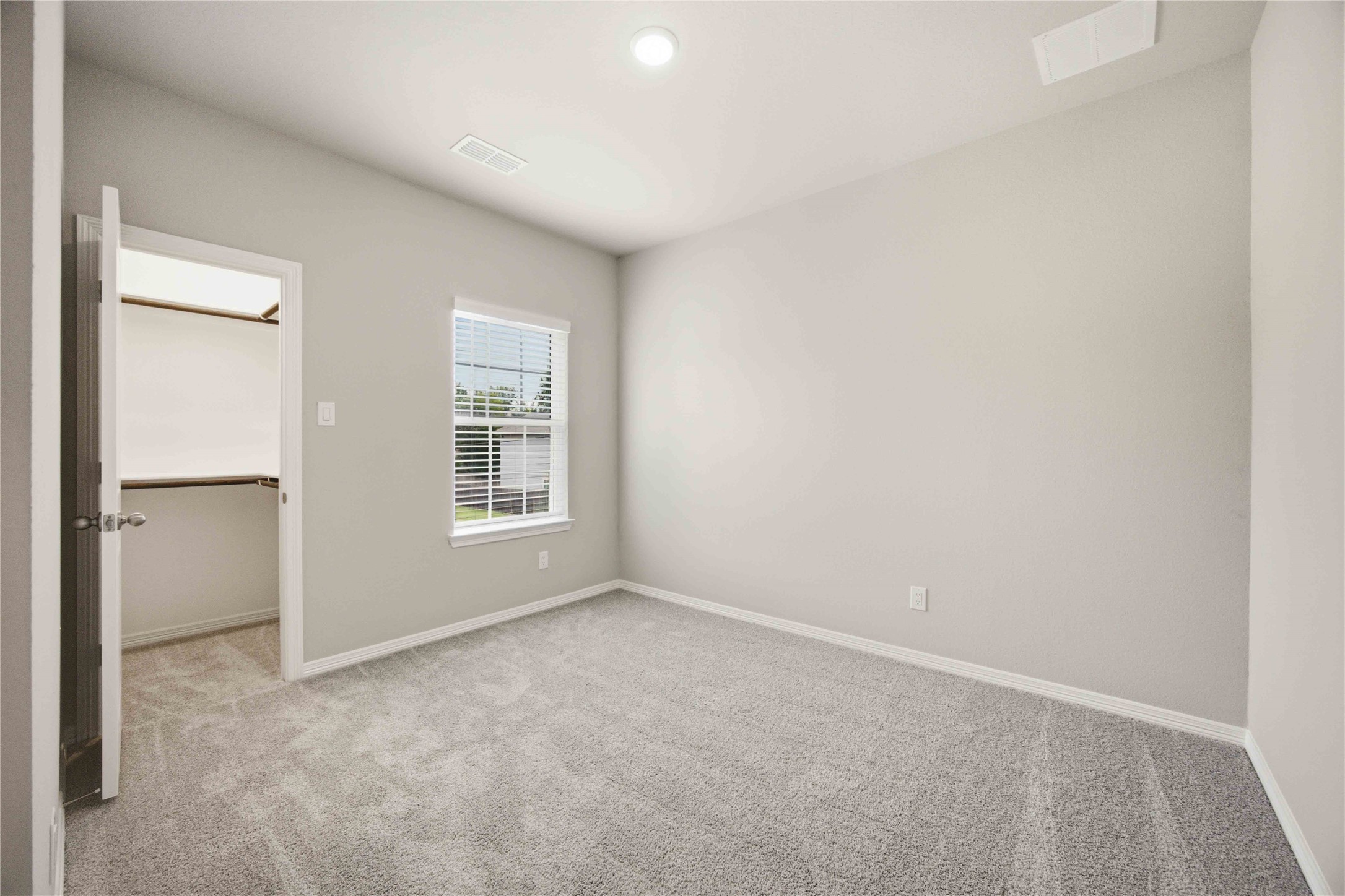 6403 Paris Street Property Photo 14