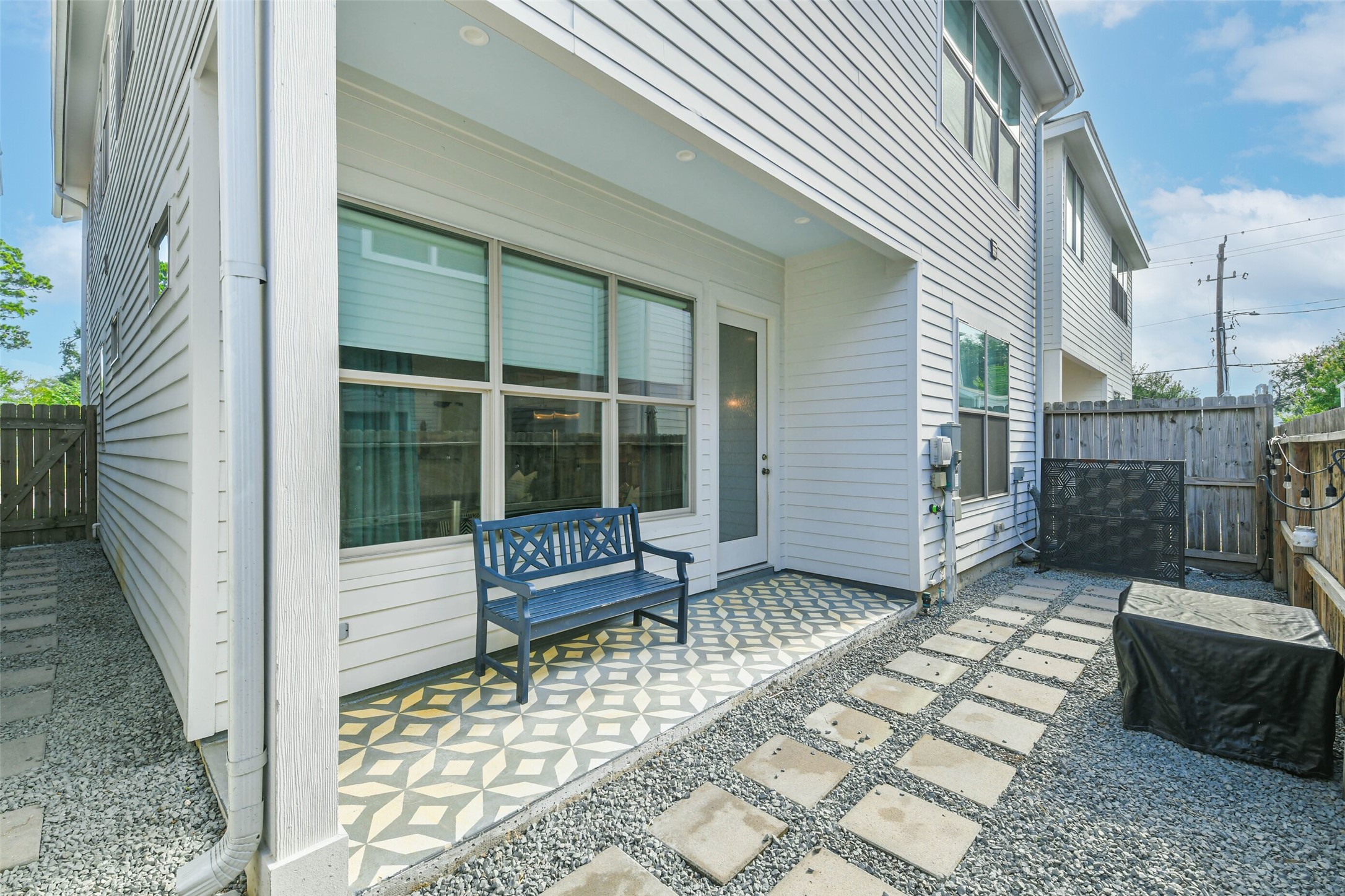 8816 Hollywood Garden Lane Property Photo 33