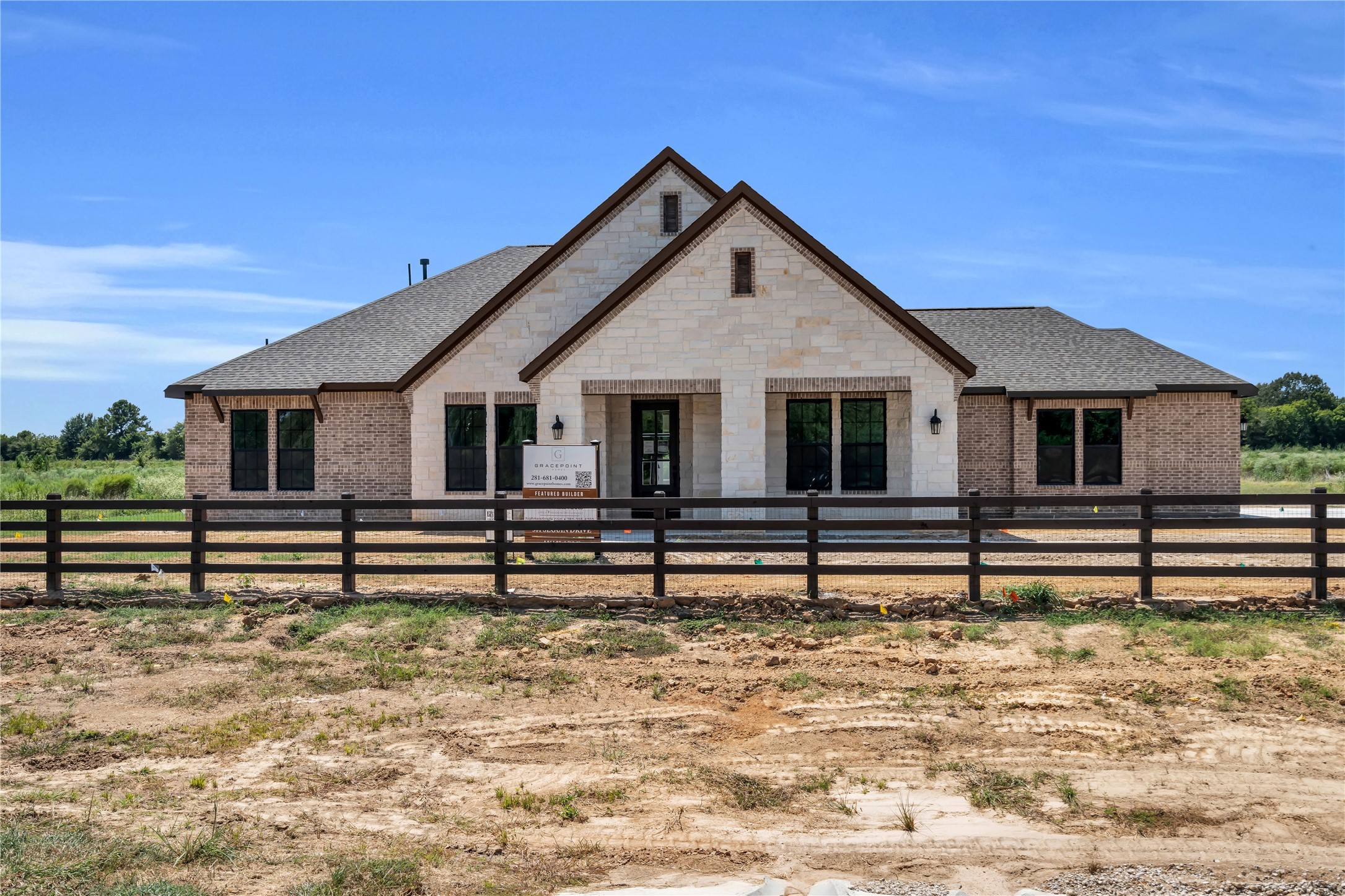 301 Seguin Drive Property Photo 1