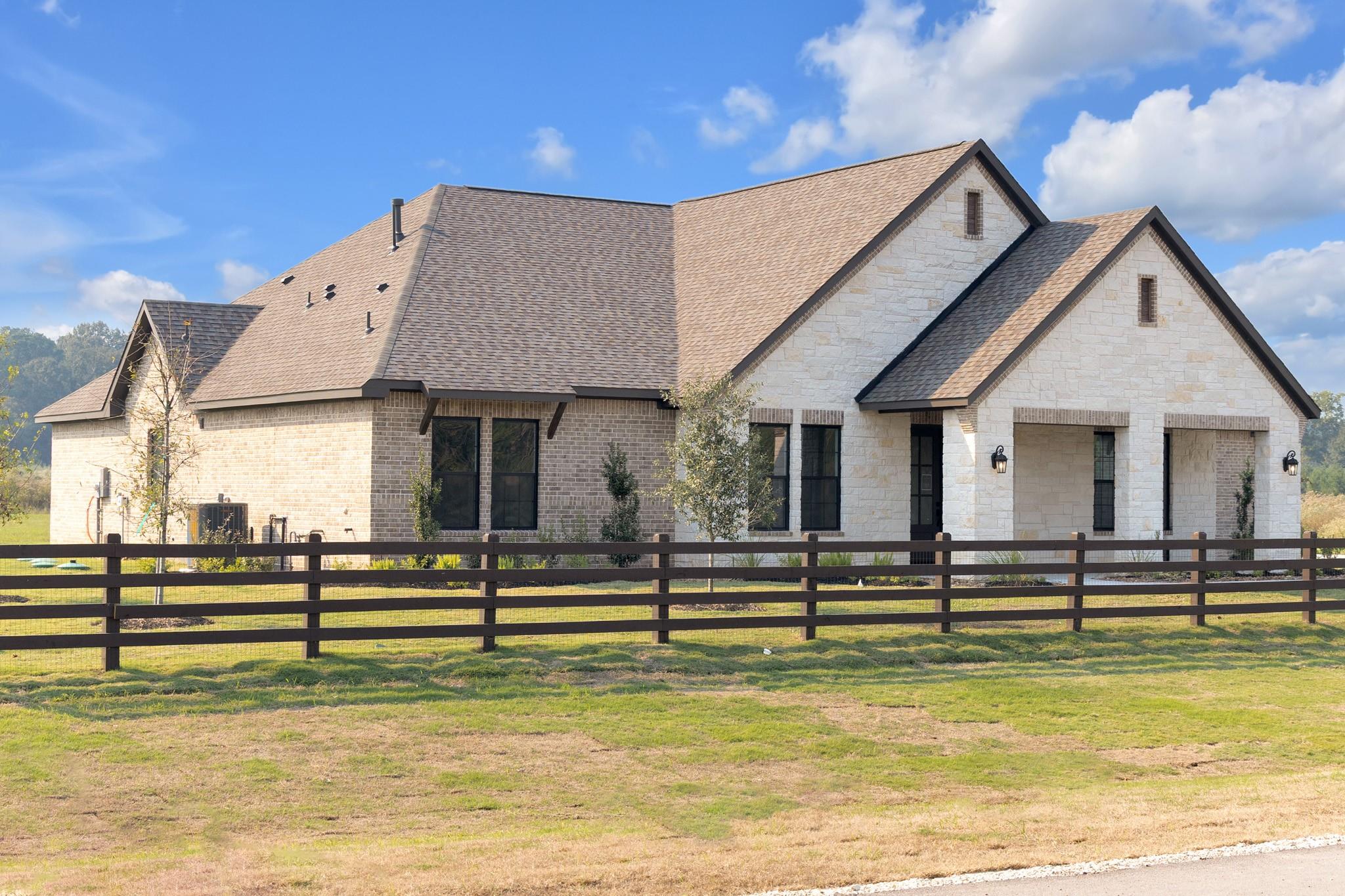 301 Seguin Drive, New Waverly Tx 77358 Property Photo 2
