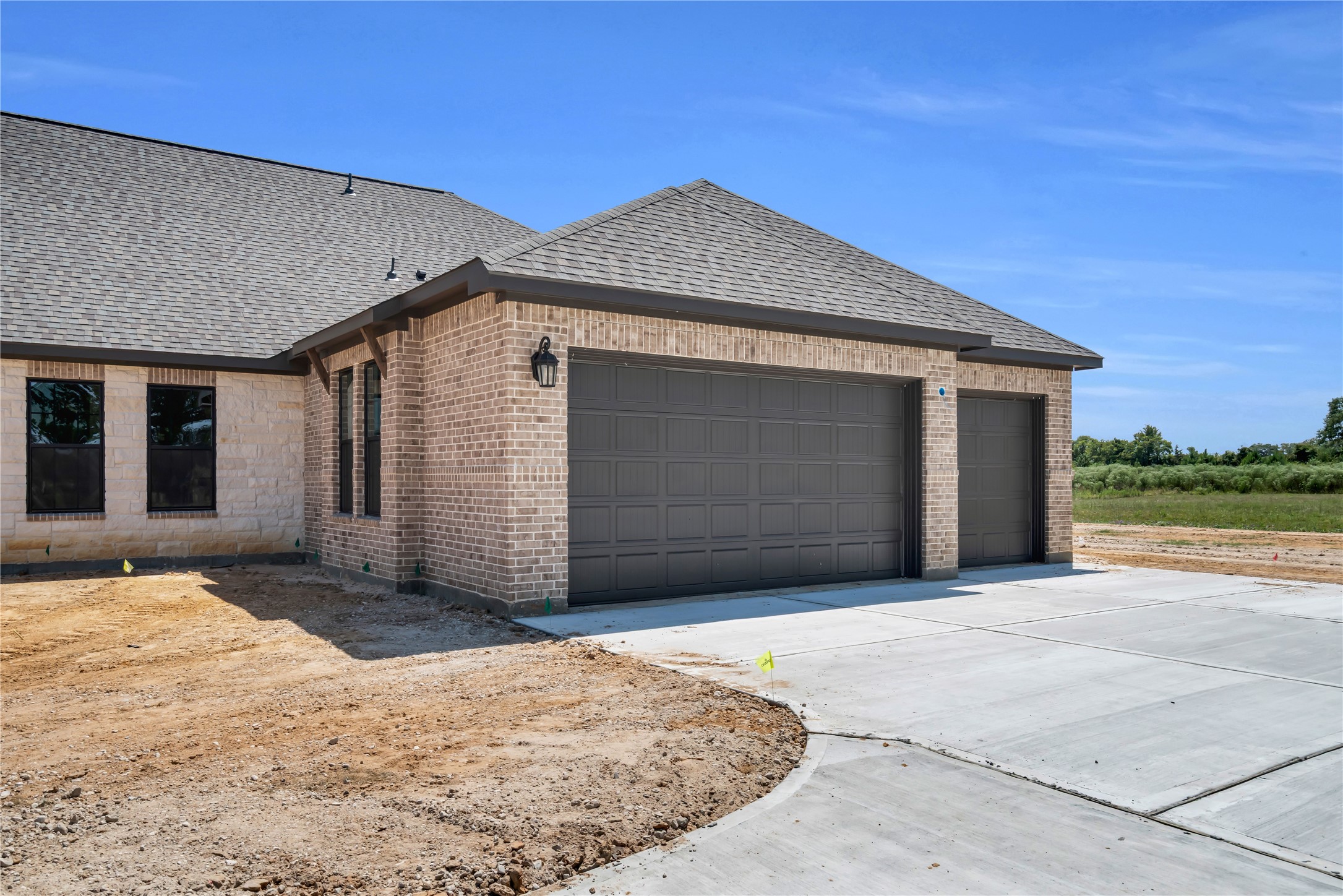 301 Seguin Drive Property Photo 3