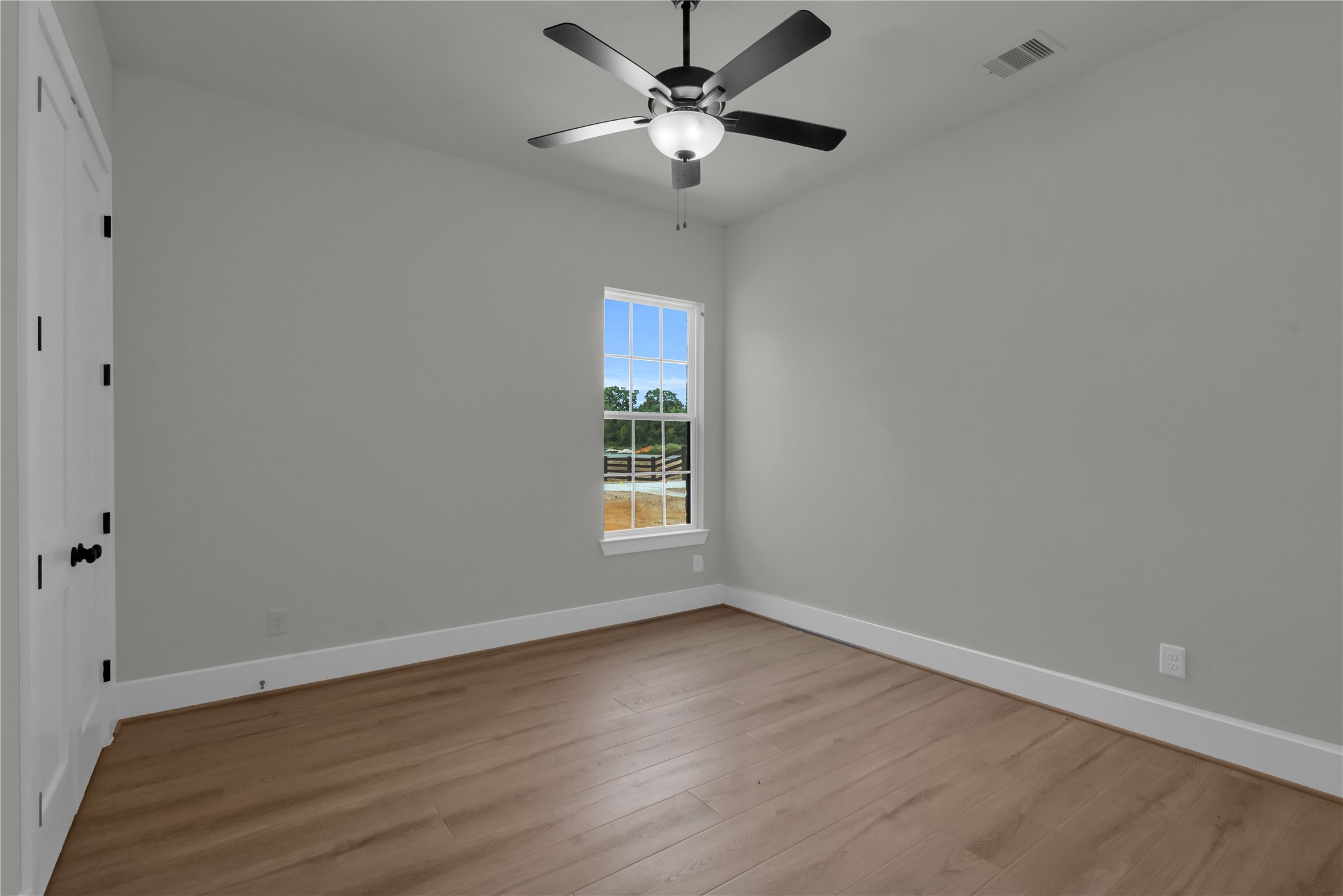 301 Seguin Drive Property Photo 25