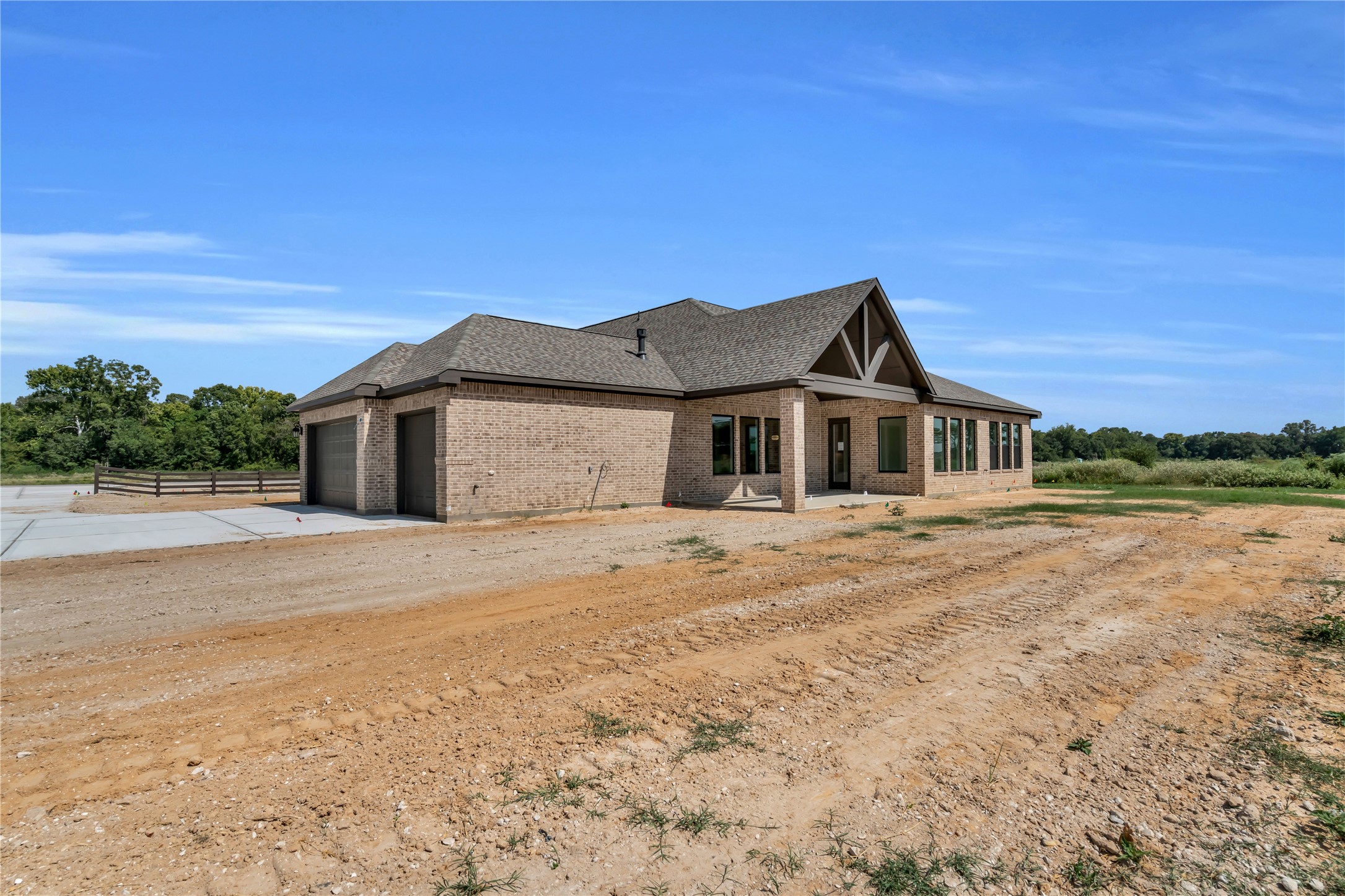 301 Seguin Drive Property Photo 36