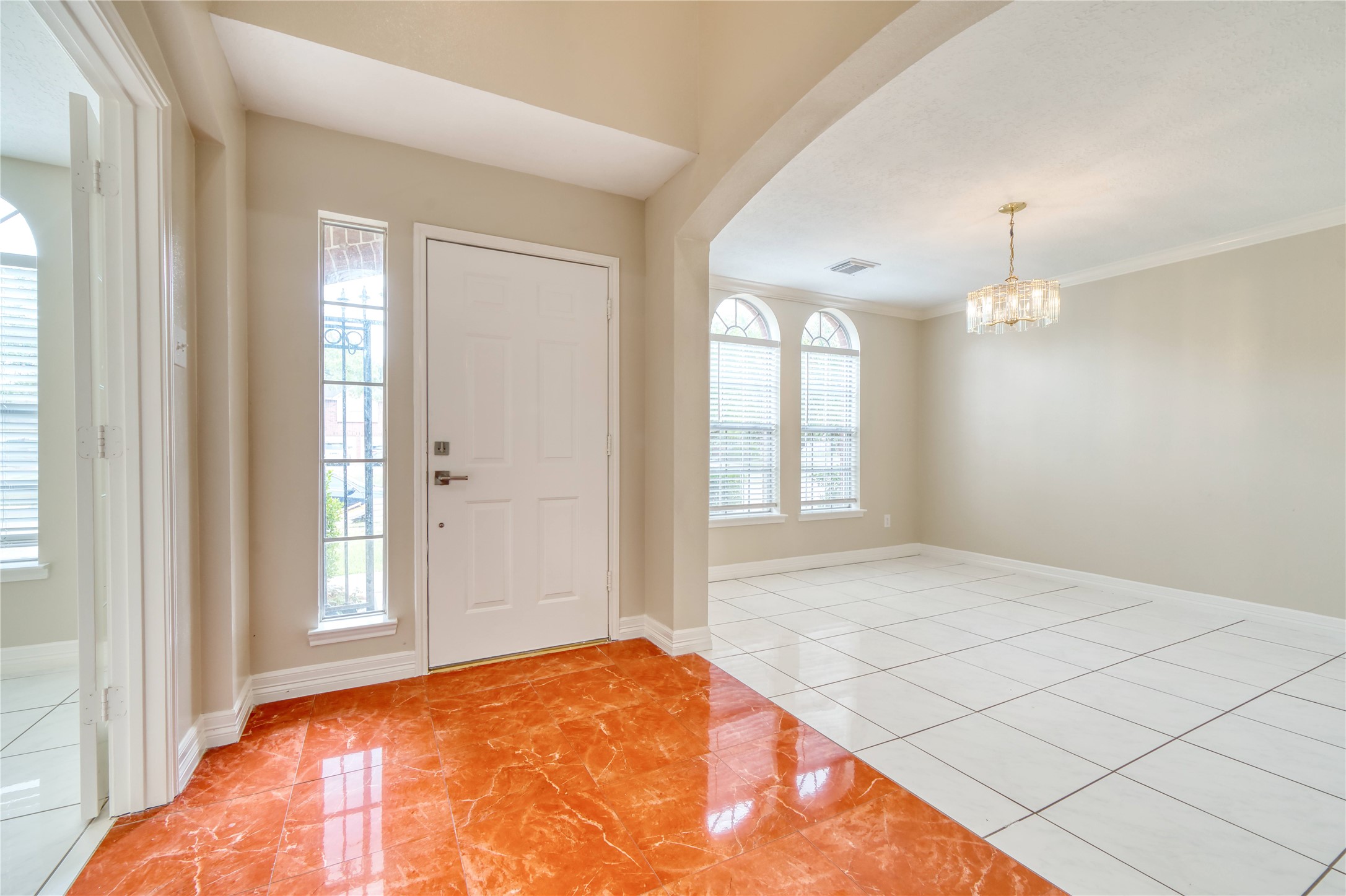 8942 Norham Drive Property Photo 7