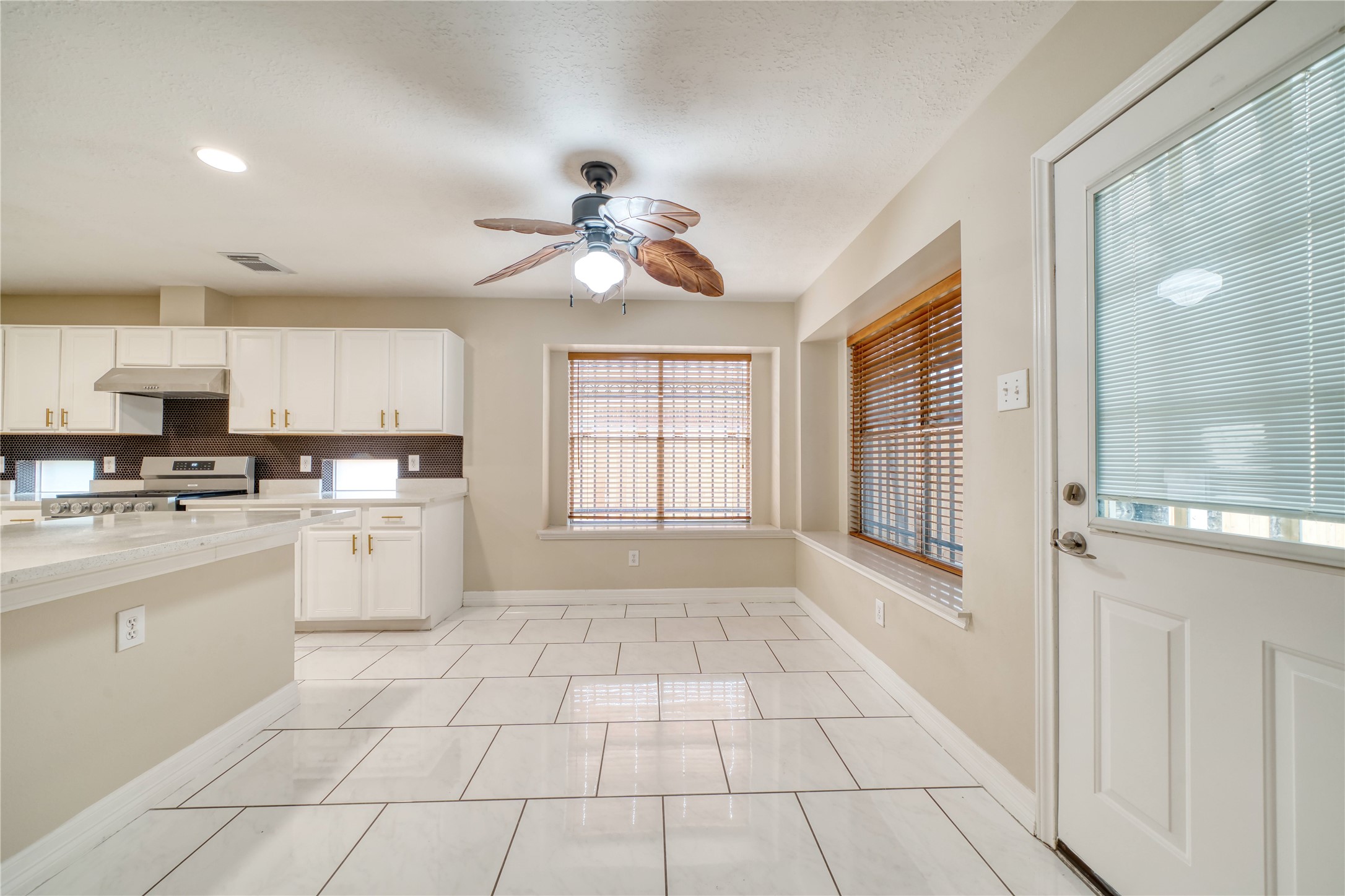 8942 Norham Drive Property Photo 15