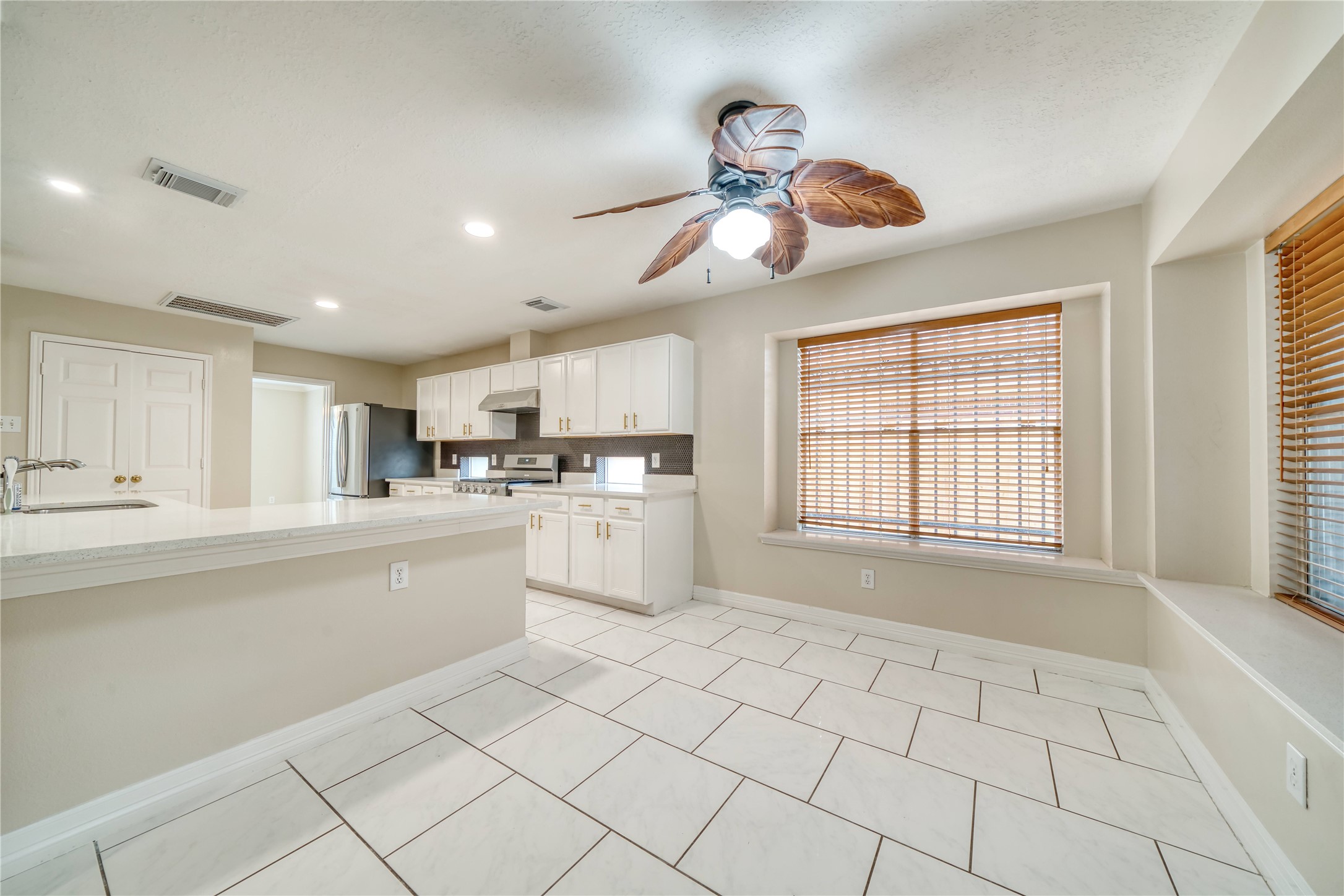 8942 Norham Drive Property Photo 16